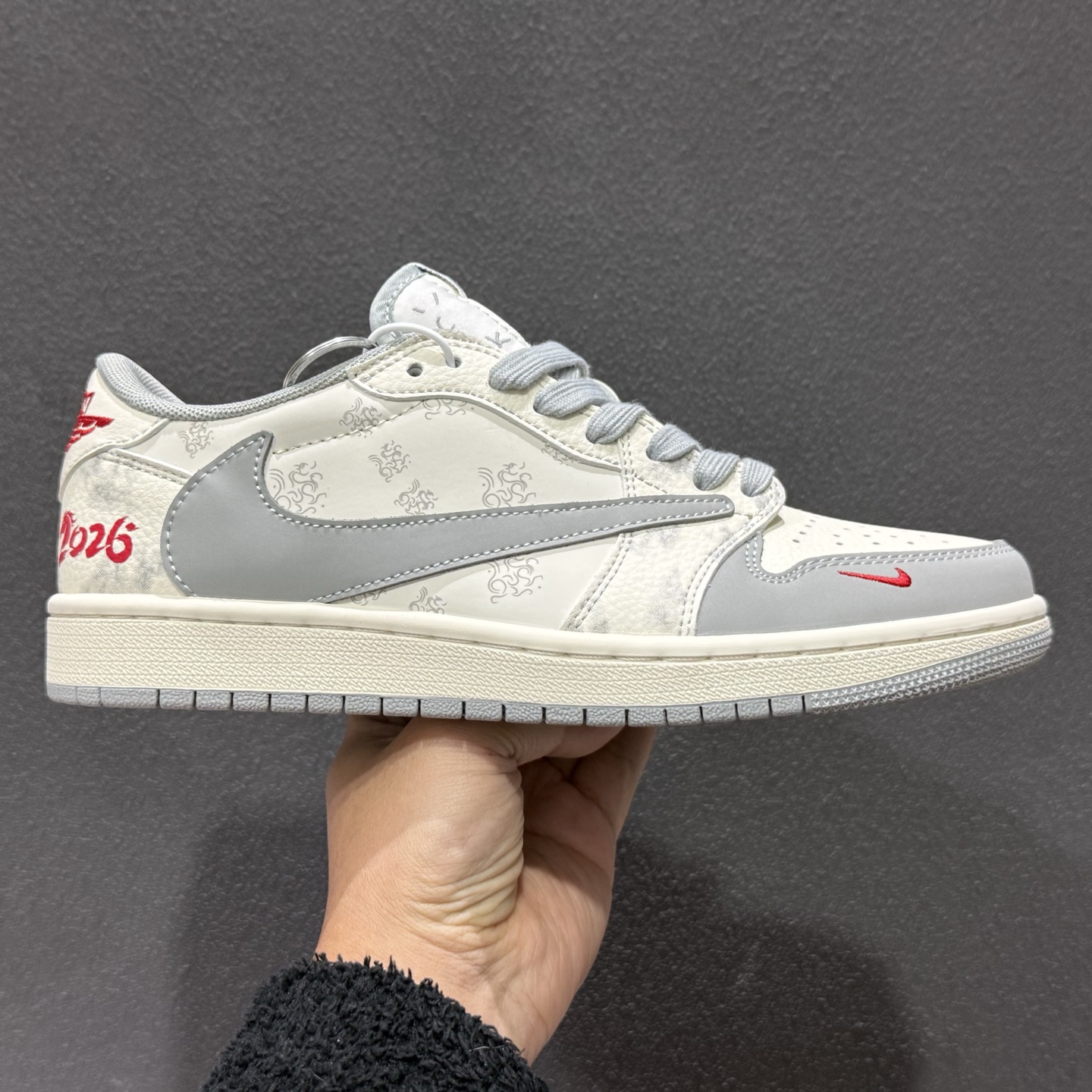 Air Jordan 1 Low x Travis Scott 2026 丙午马年联名限定款 XT6998-115
