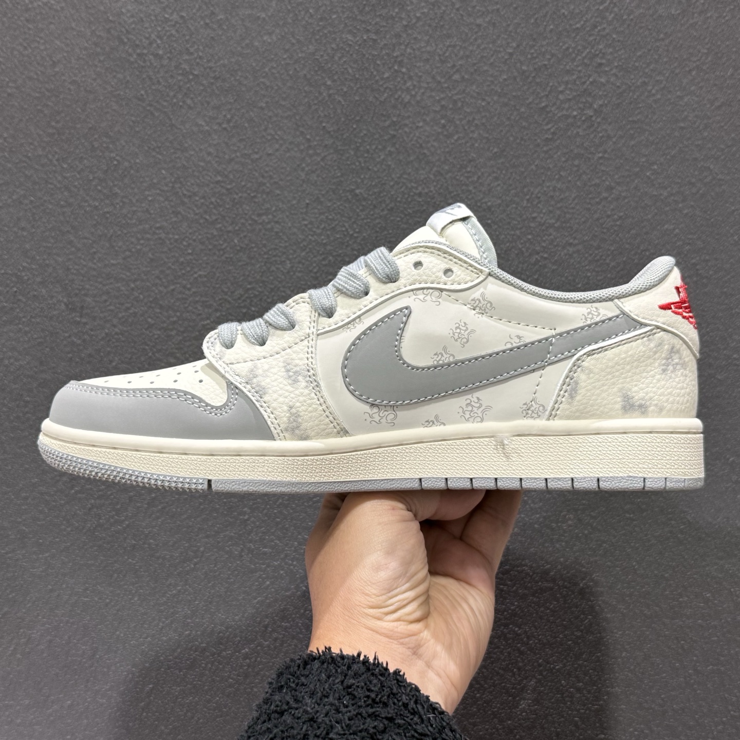 Air Jordan 1 Low x Travis Scott 2026 丙午马年联名限定款 XT6998-115