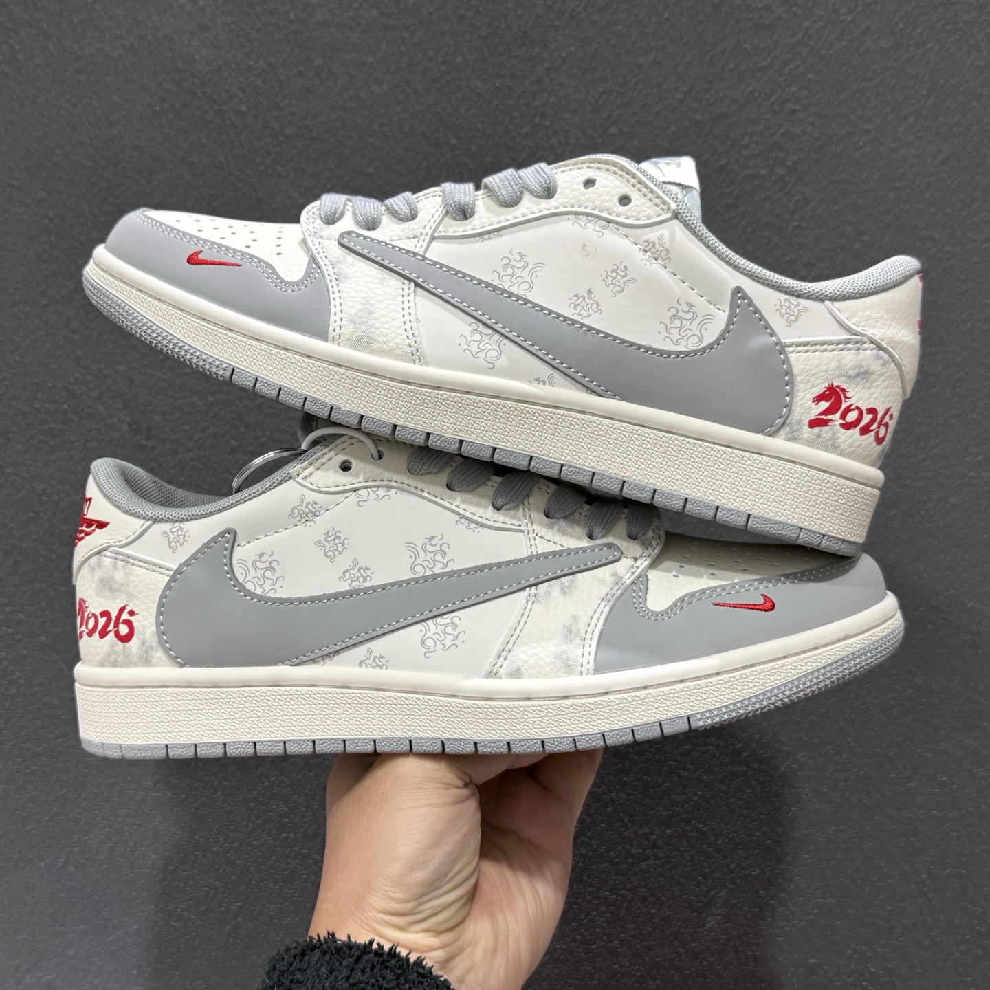Air Jordan 1 Low x Travis Scott 2026 丙午马年联名限定款 XT6998-115