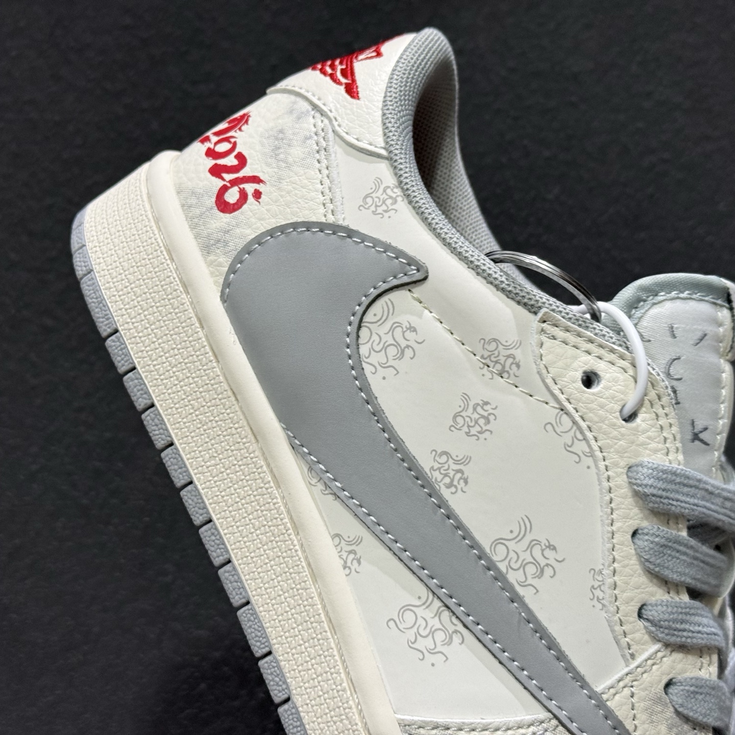 Air Jordan 1 Low x Travis Scott 2026 丙午马年联名限定款 XT6998-115