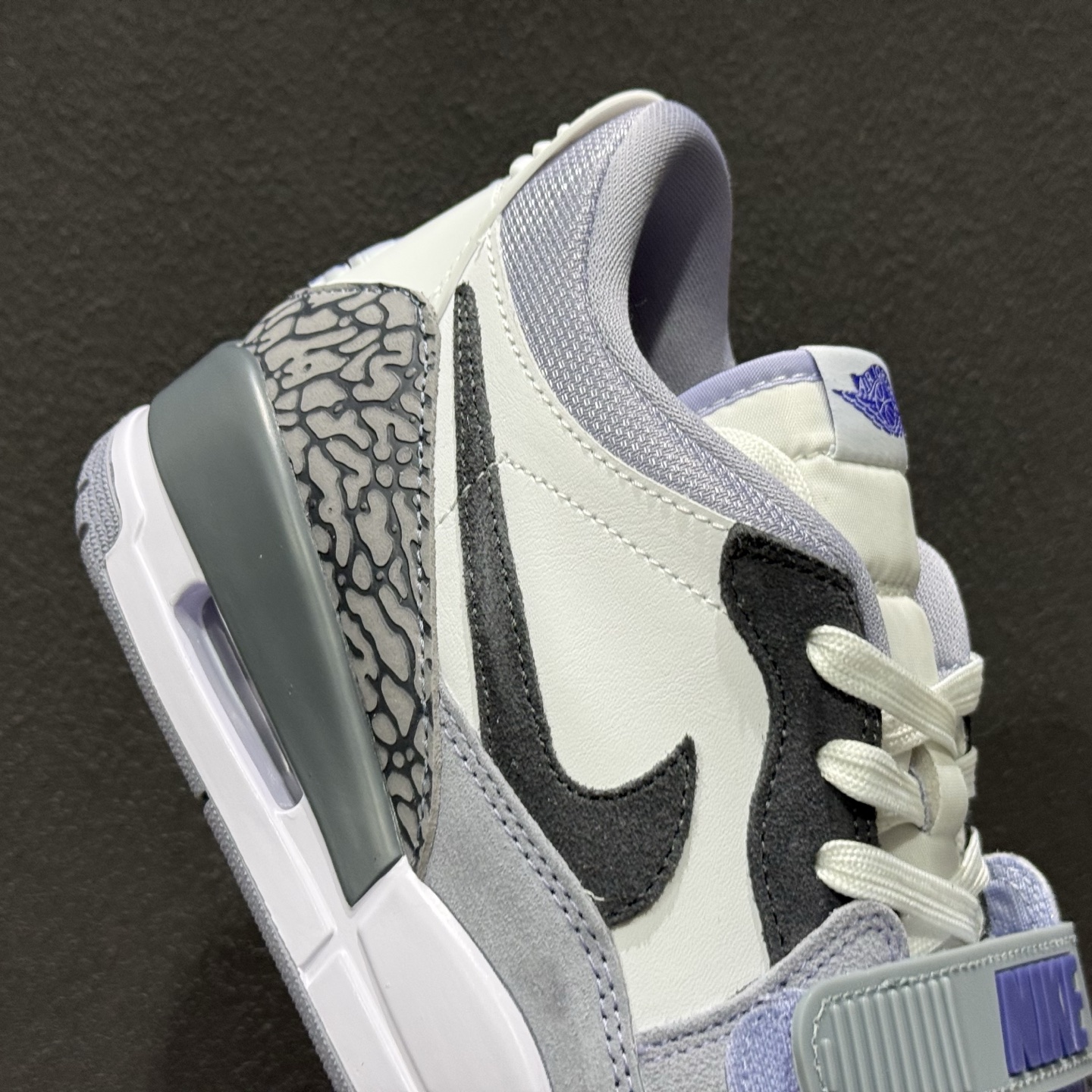 Air Jordan Legacy AJ312 复古篮球鞋 CD7069-108-Top High Quatity Cheap Sneakers Fashion Clothing Clothes Bags handbags Shoes of all Brand wholesale With The best Quality And Beautiful Price from China Factory Chinese suppliers wholesaler seller Air Jordan Legacy AJ312 复古篮球鞋 CD7069-108