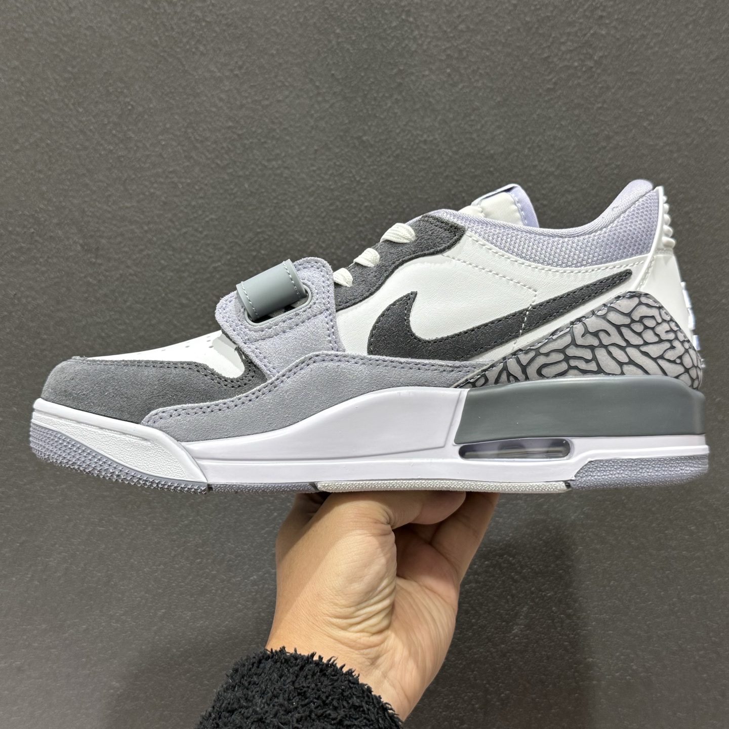 Air Jordan Legacy AJ312 复古篮球鞋 CD7069-108-Top High Quatity Cheap Sneakers Fashion Clothing Clothes Bags handbags Shoes of all Brand wholesale With The best Quality And Beautiful Price from China Factory Chinese suppliers wholesaler seller Air Jordan Legacy AJ312 复古篮球鞋 CD7069-108