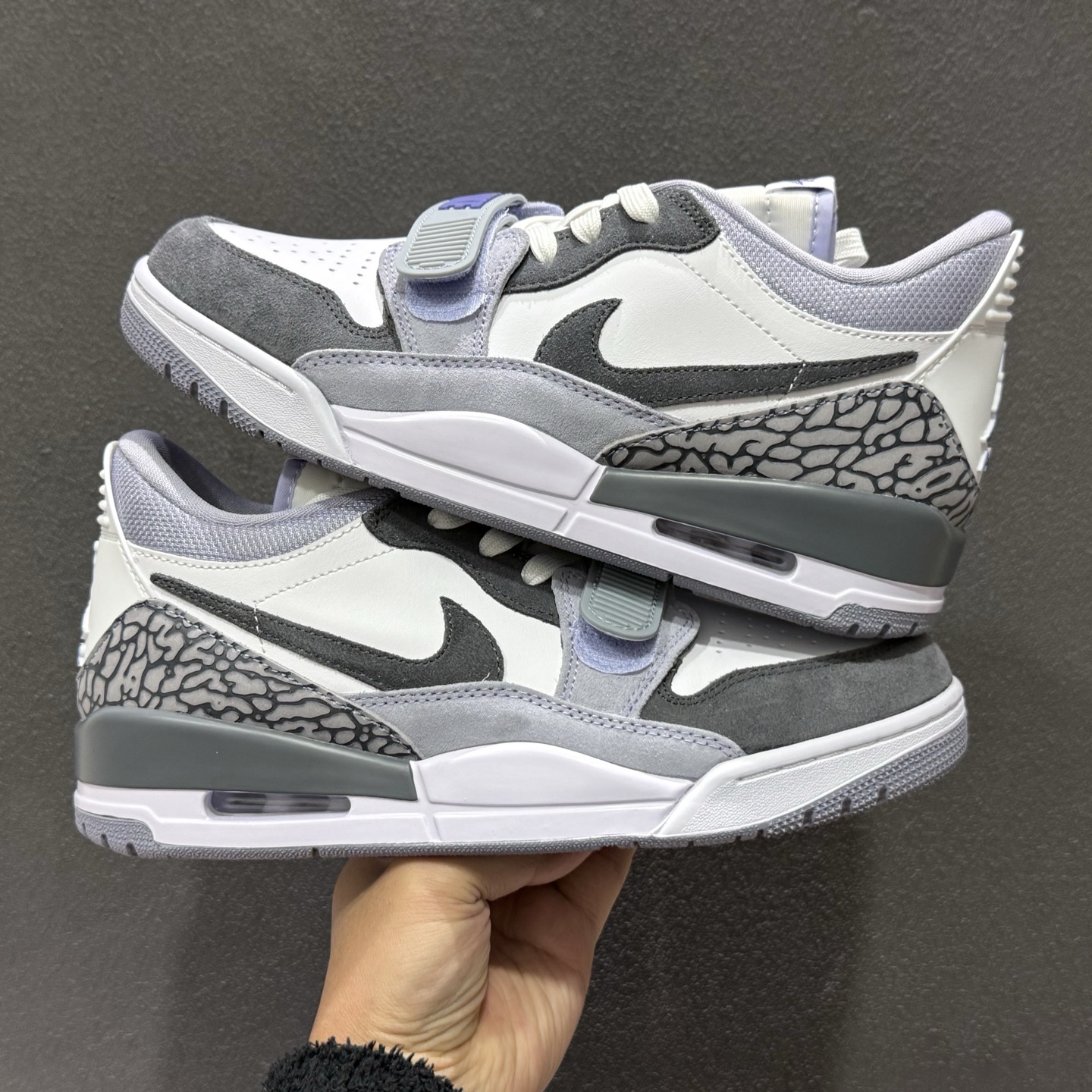 Air Jordan Legacy AJ312 复古篮球鞋 CD7069-108-Top High Quatity Cheap Sneakers Fashion Clothing Clothes Bags handbags Shoes of all Brand wholesale With The best Quality And Beautiful Price from China Factory Chinese suppliers wholesaler seller Air Jordan Legacy AJ312 复古篮球鞋 CD7069-108