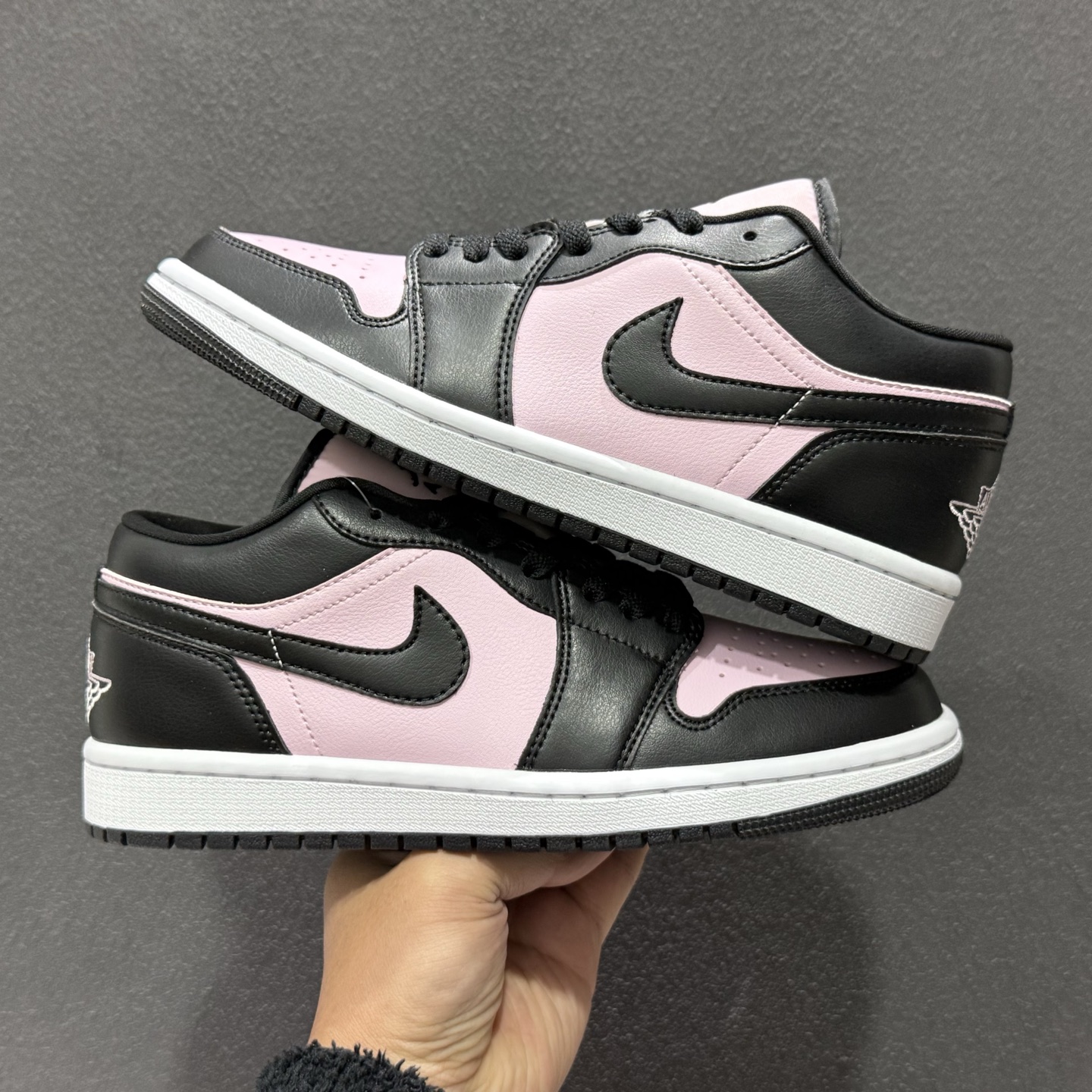 Air Jordan 1 Low AJ1 乔1黑粉 低帮文化休闲板鞋 IO3394-663 Air Jordan 1 Low AJ1 乔1黑粉 低帮文化休闲板鞋 IO3394-663