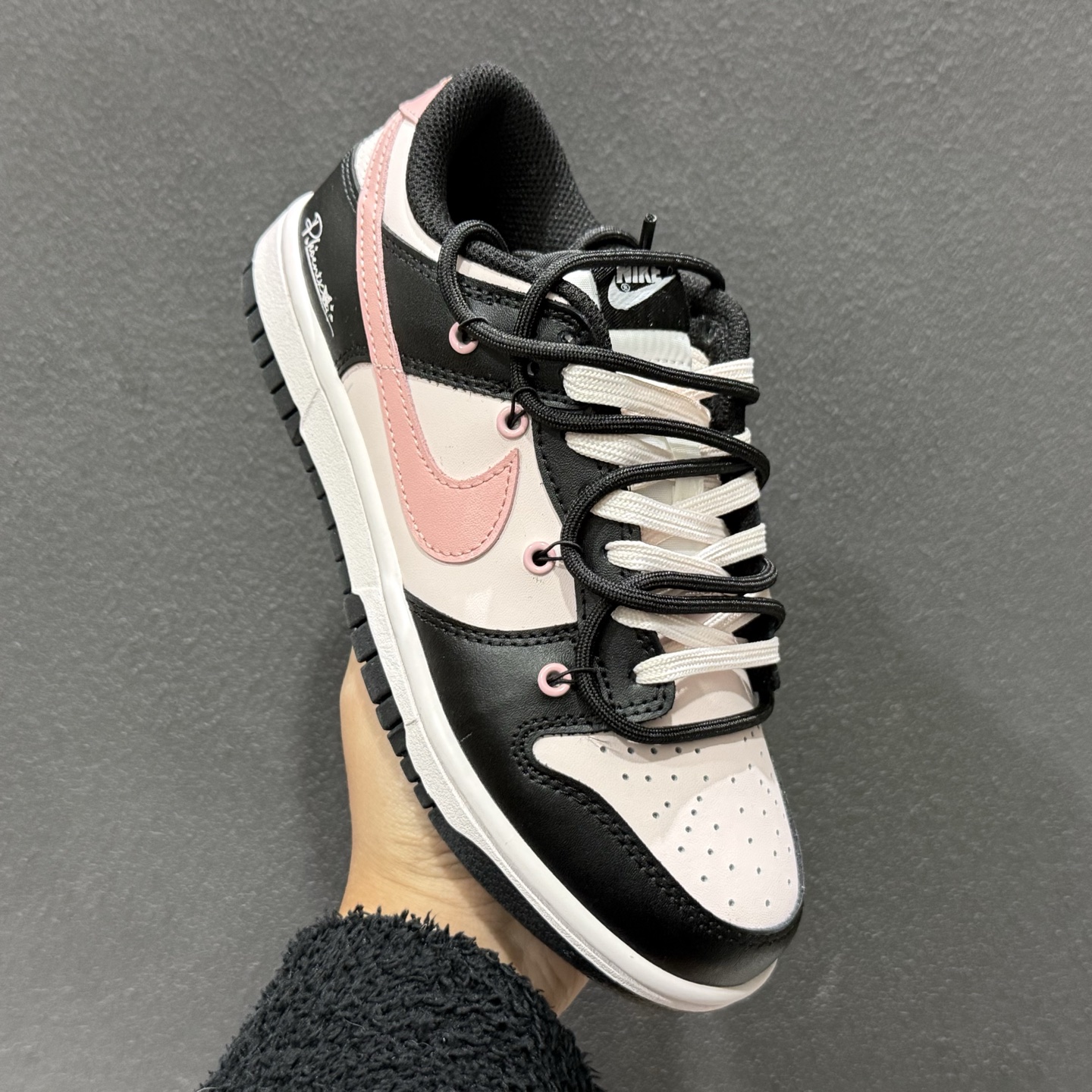 Nike SB Dunk Low 树莓黑粉 解构绑带休闲板鞋 BP1120-059