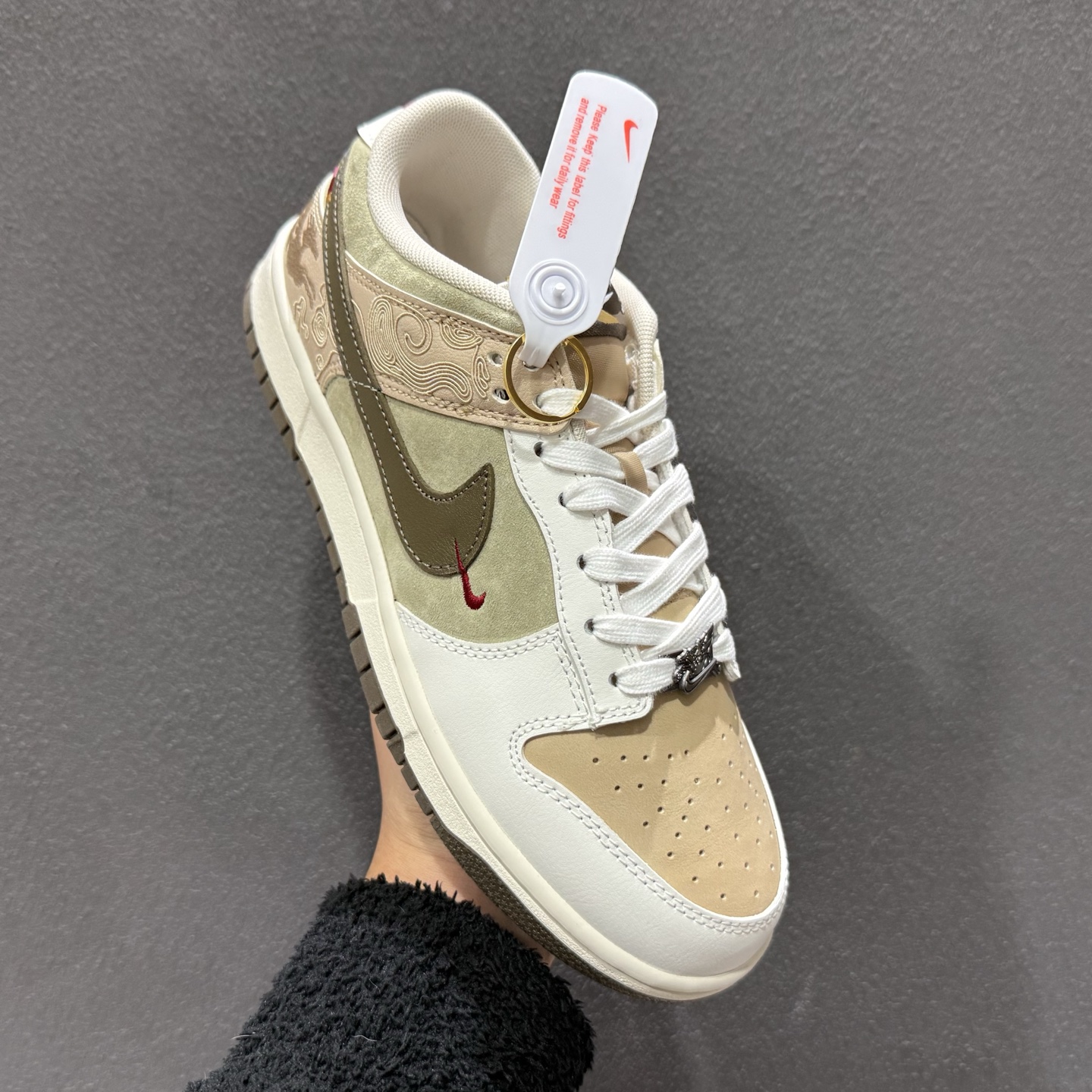 200 NK Dunk Low ”NYC” 新年限定 马年 低帮休闲板鞋 IQ1118-220-Chinese UA Cheap High Quatity Brand Clothes Bags handbags Sneakers wholesale wholesaler seller from China Factory suppliers Fashion Clothing Shoes best Quality Beautiful Price 200 NK Dunk Low ”NYC” 新年限定 马年 低帮休闲板鞋 IQ1118-220