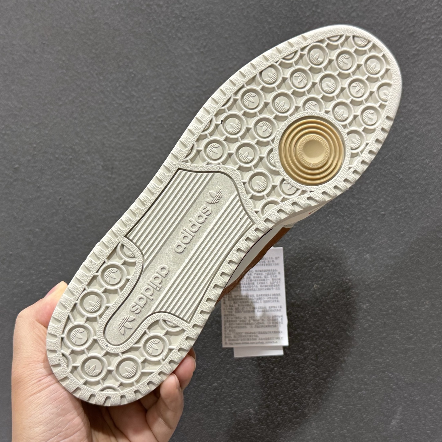 Adidas Forum 84 Low KJ8751 马年限定 人气单品 经典复古篮球鞋-Top High Quatity Cheap Sneakers Fashion Clothing Clothes Bags handbags Shoes of all Brand wholesale With The best Quality And Beautiful Price from China Factory Chinese suppliers wholesaler seller Adidas Forum 84 Low KJ8751 马年限定 人气单品 经典复古篮球鞋