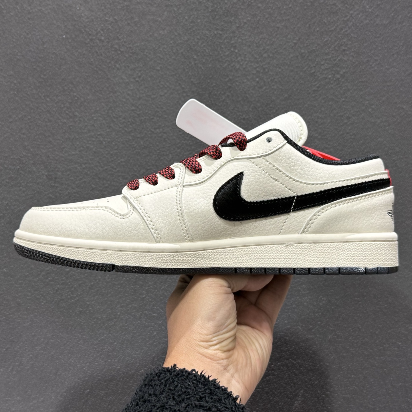 Air Jordan 1 Low AJ1 乔1 马年限定 高端定制 低帮复古篮球鞋 XT6998-138-Top High Quatity Cheap Sneakers Fashion Clothing Clothes Bags handbags Shoes of all Brand wholesale With The best Quality And Beautiful Price from China Factory Chinese suppliers wholesaler seller Air Jordan 1 Low AJ1 乔1 马年限定 高端定制 低帮复古篮球鞋 XT6998-138