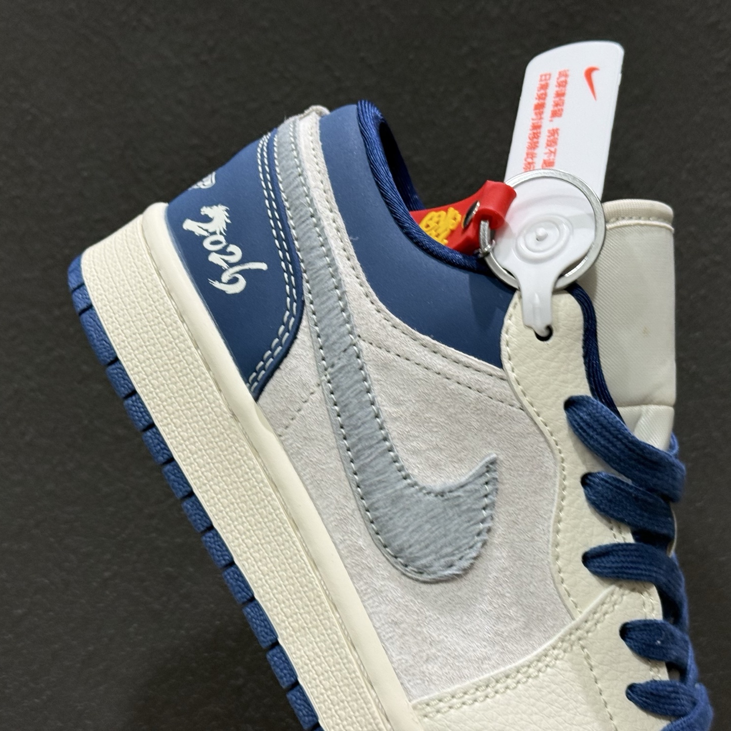 270 Air Jordan 1 Low AJ1 乔1 马年限定 高端定制 低帮复古篮球鞋 XT6998-132-Chinese UA Cheap High Quatity Brand Clothes Bags handbags Sneakers wholesale wholesaler seller from China Factory suppliers Fashion Clothing Shoes best Quality Beautiful Price 270 Air Jordan 1 Low AJ1 乔1 马年限定 高端定制 低帮复古篮球鞋 XT6998-132
