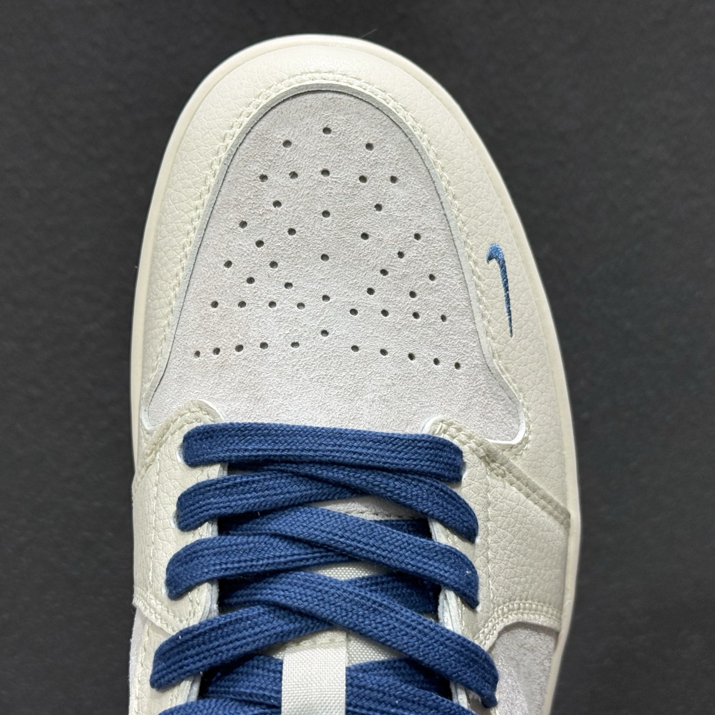 270 Air Jordan 1 Low AJ1 乔1 马年限定 高端定制 低帮复古篮球鞋 XT6998-132-Chinese UA Cheap High Quatity Brand Clothes Bags handbags Sneakers wholesale wholesaler seller from China Factory suppliers Fashion Clothing Shoes best Quality Beautiful Price 270 Air Jordan 1 Low AJ1 乔1 马年限定 高端定制 低帮复古篮球鞋 XT6998-132