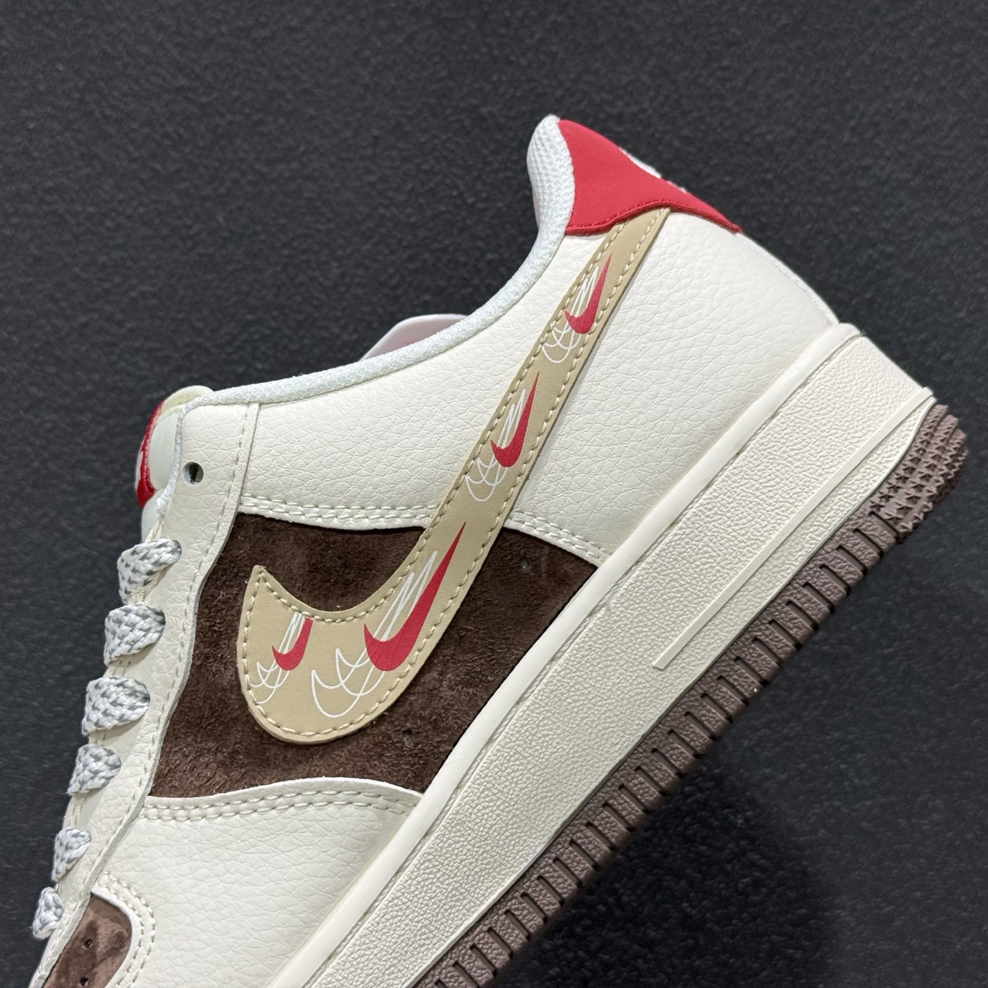 260 Nike Air Force 1 Low 2026 丙午马年限定款 XT6998-151-Chinese UA Cheap High Quatity Brand Clothes Bags handbags Sneakers wholesale wholesaler seller from China Factory suppliers Fashion Clothing Shoes best Quality Beautiful Price 260 Nike Air Force 1 Low 2026 丙午马年限定款 XT6998-151