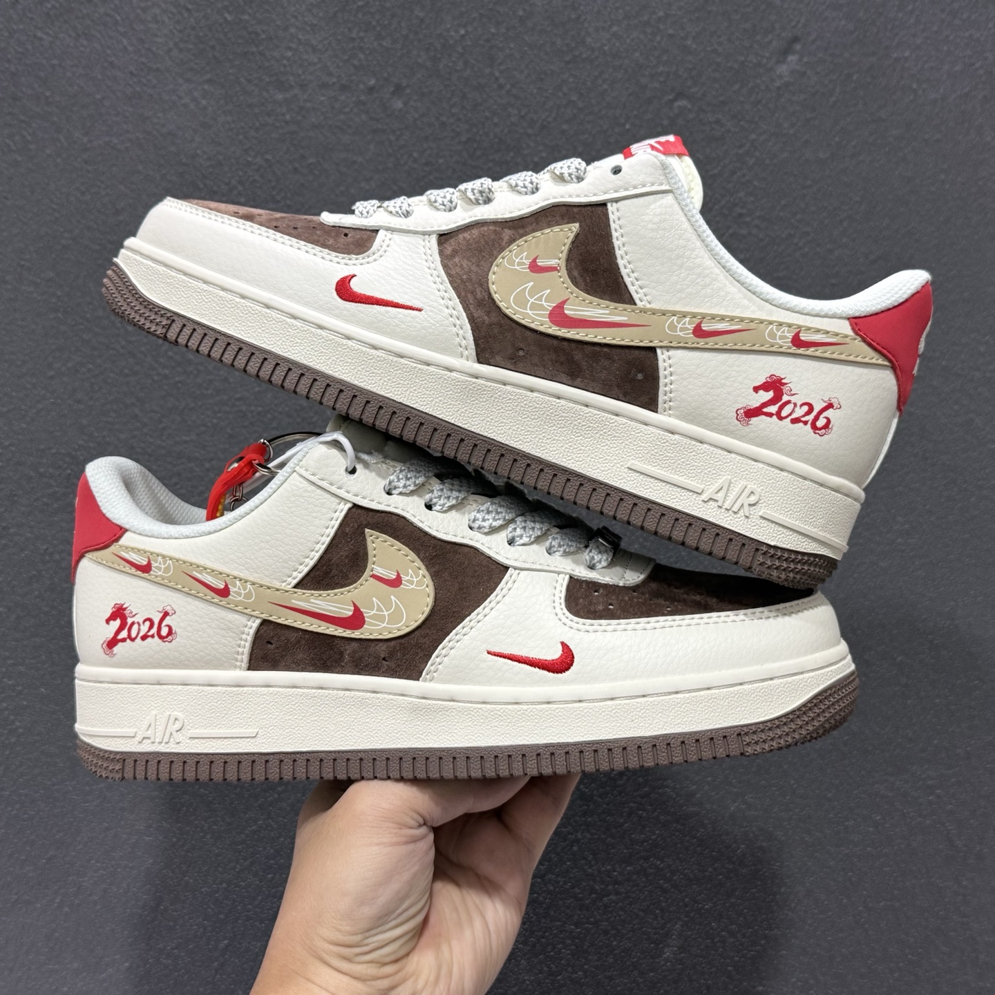 260 Nike Air Force 1 Low 2026 丙午马年限定款 XT6998-151-Chinese UA Cheap High Quatity Brand Clothes Bags handbags Sneakers wholesale wholesaler seller from China Factory suppliers Fashion Clothing Shoes best Quality Beautiful Price 260 Nike Air Force 1 Low 2026 丙午马年限定款 XT6998-151