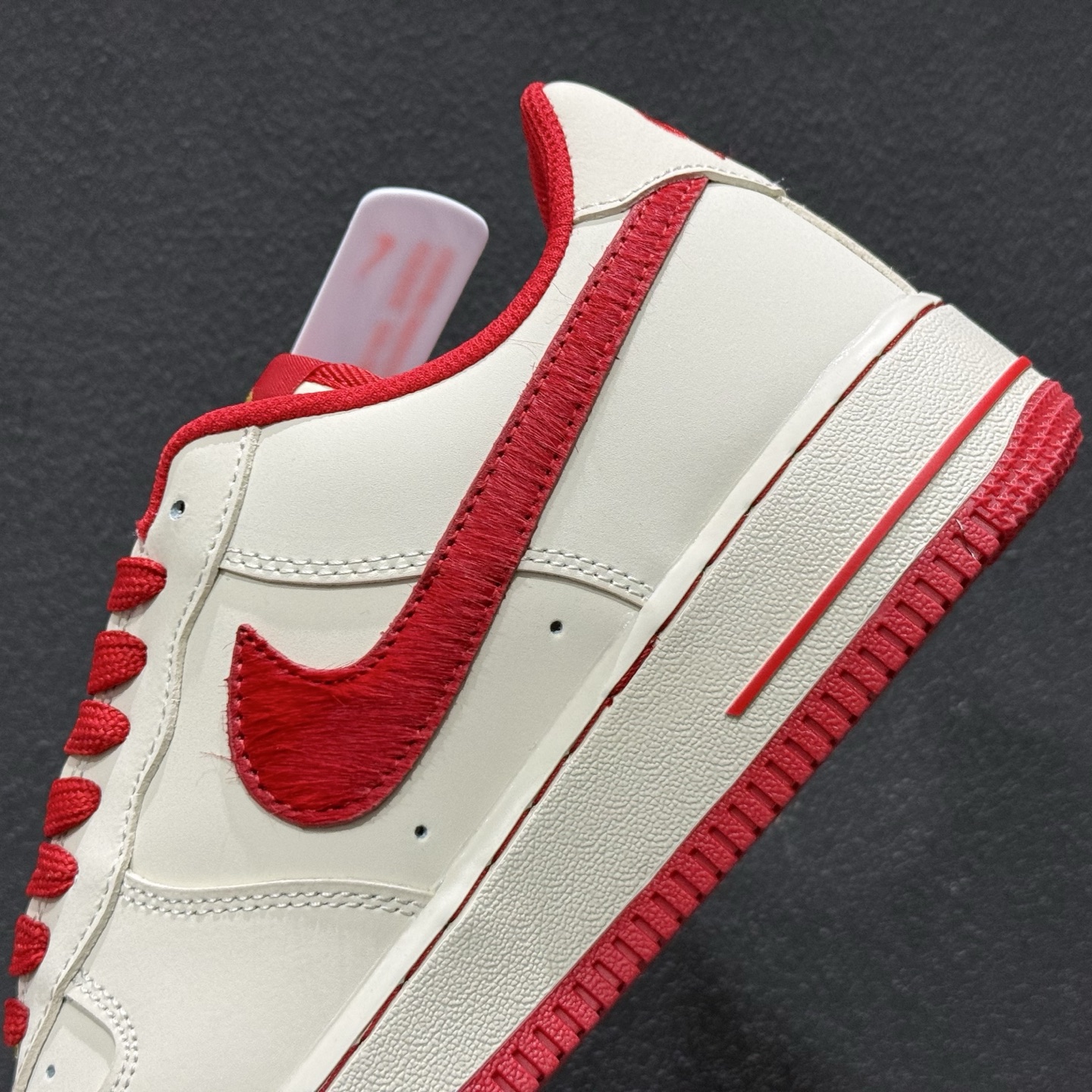 海外限量发售 NIke Air Force 1 '07 Low “马年限定--米白嫣红” 空军一号低帮 运动鞋 NH0601-513-Top High Quatity Cheap Sneakers Fashion Clothing Clothes Bags handbags Shoes of all Brand wholesale With The best Quality And Beautiful Price from China Factory Chinese suppliers wholesaler seller 海外限量发售 NIke Air Force 1 '07 Low “马年限定--米白嫣红” 空军一号低帮 运动鞋 NH0601-513