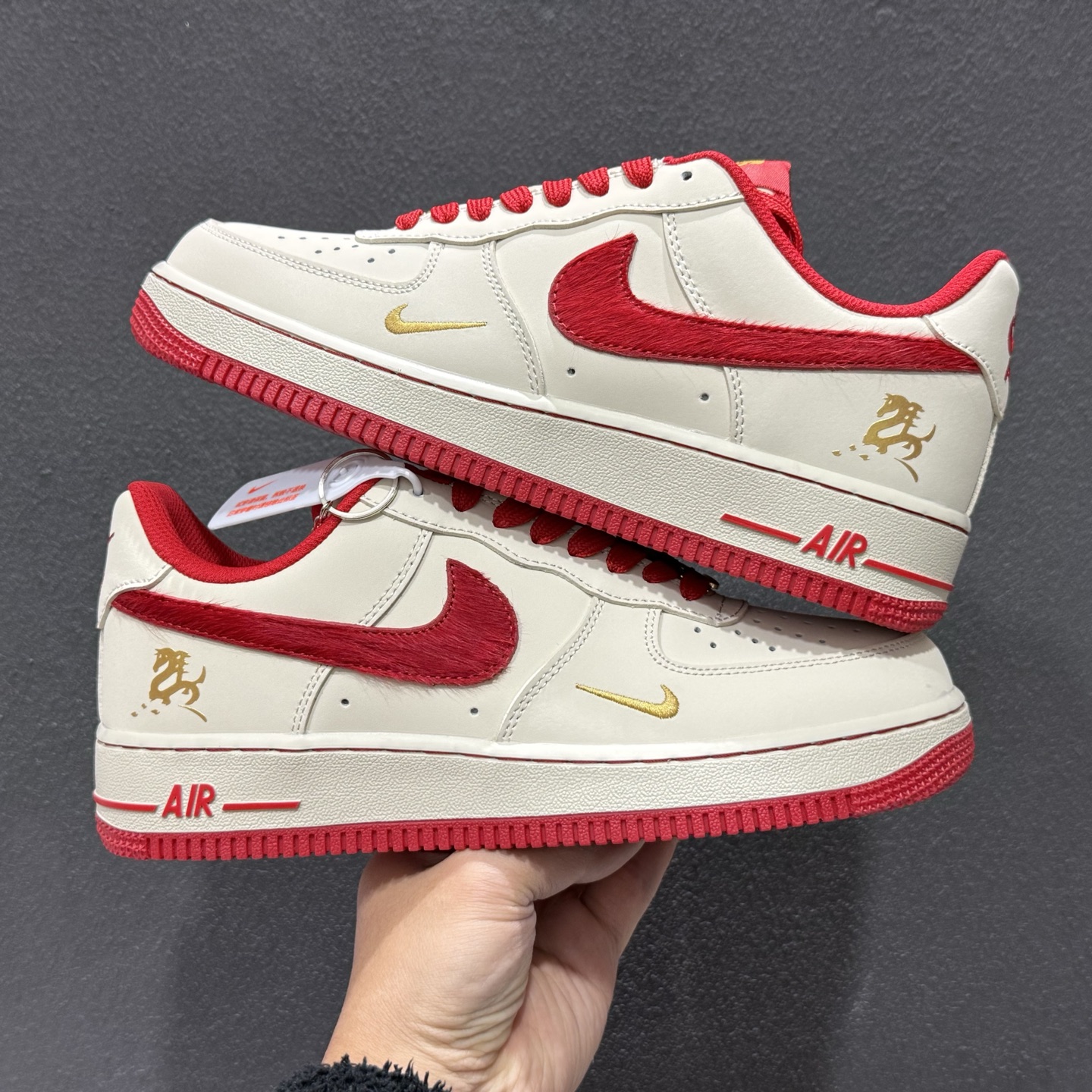 海外限量发售 NIke Air Force 1 '07 Low “马年限定--米白嫣红” 空军一号低帮 运动鞋 NH0601-513-Top High Quatity Cheap Sneakers Fashion Clothing Clothes Bags handbags Shoes of all Brand wholesale With The best Quality And Beautiful Price from China Factory Chinese suppliers wholesaler seller 海外限量发售 NIke Air Force 1 '07 Low “马年限定--米白嫣红” 空军一号低帮 运动鞋 NH0601-513