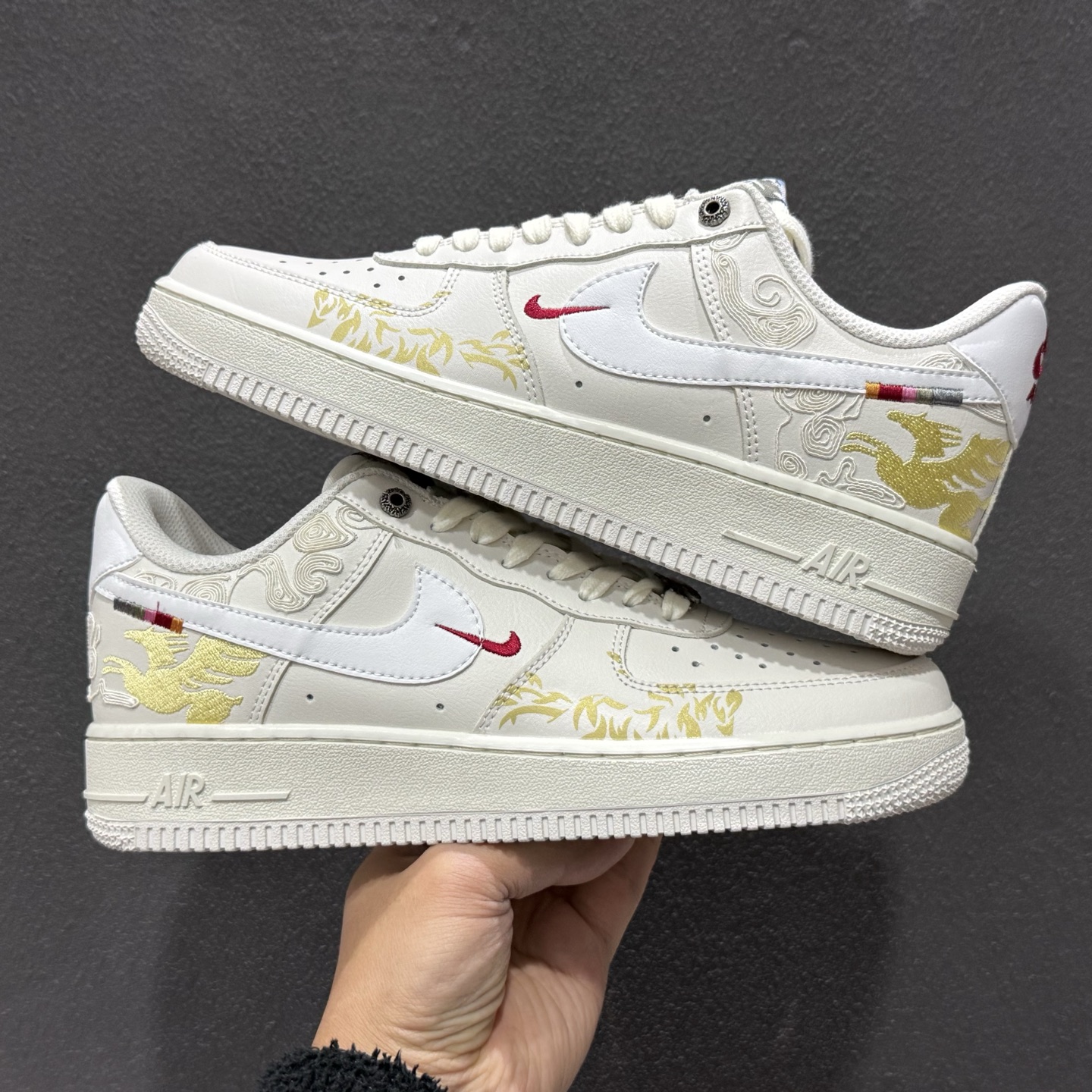 NIKE AIR FORCE1'07 马年限定 IQ1133-112 NIKE AIR FORCE1'07 马年限定 IQ1133-112