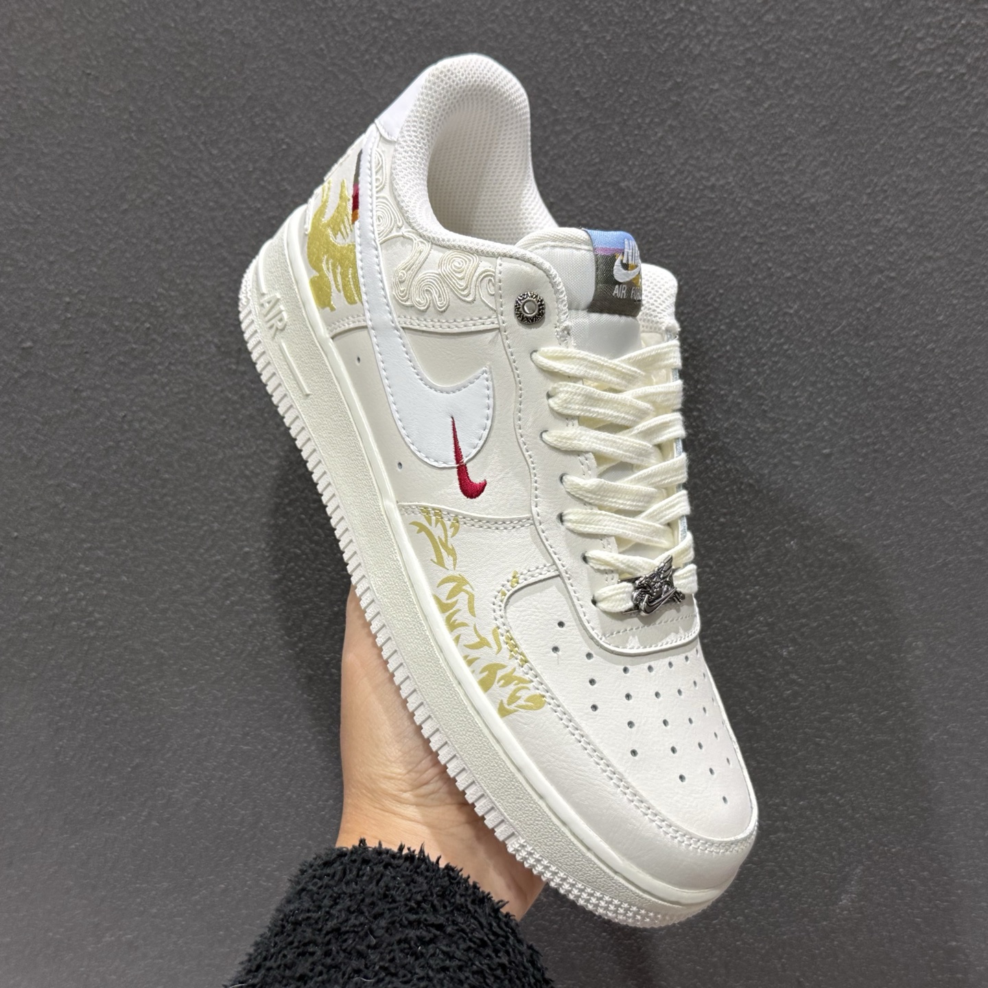 NIKE AIR FORCE1'07 马年限定 IQ1133-112 NIKE AIR FORCE1'07 马年限定 IQ1133-112