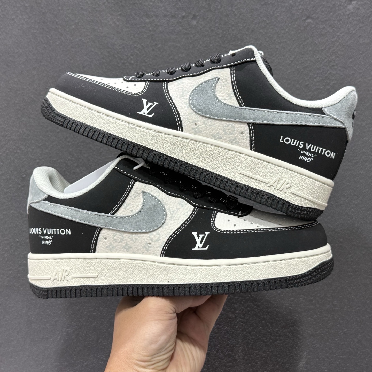 Nike Air Force 1 Low x Louis Vuitton 联名定制款 以经典纯白 Air Force 1 Low 为基底 KG6699-F29