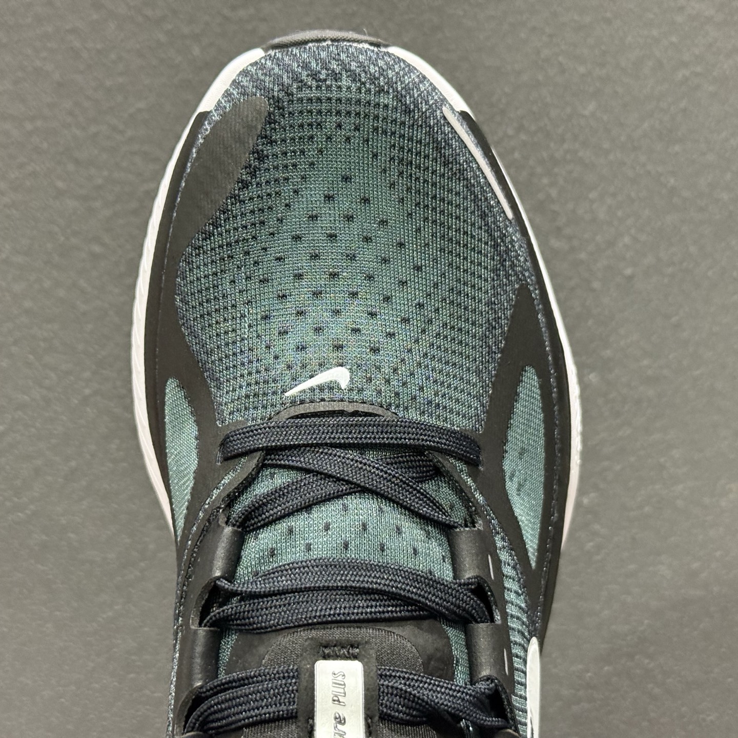 NIKE STRUCTURE PLUS 耐克 舒适减震防滑 低帮跑步鞋 HQ3048-001 NIKE STRUCTURE PLUS 耐克 舒适减震防滑 低帮跑步鞋 HQ3048-001