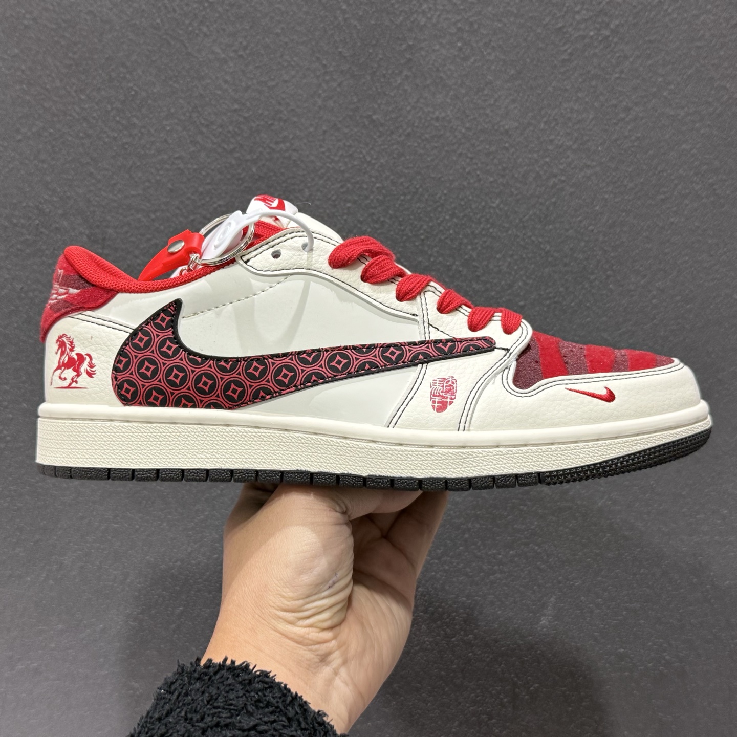 280 Nike Air Jordan 1 Low 马年限定 米白酒红 DX5688-001-Chinese UA Cheap High Quatity Brand Clothes Bags handbags Sneakers wholesale wholesaler seller from China Factory suppliers Fashion Clothing Shoes best Quality Beautiful Price 280 Nike Air Jordan 1 Low 马年限定 米白酒红 DX5688-001