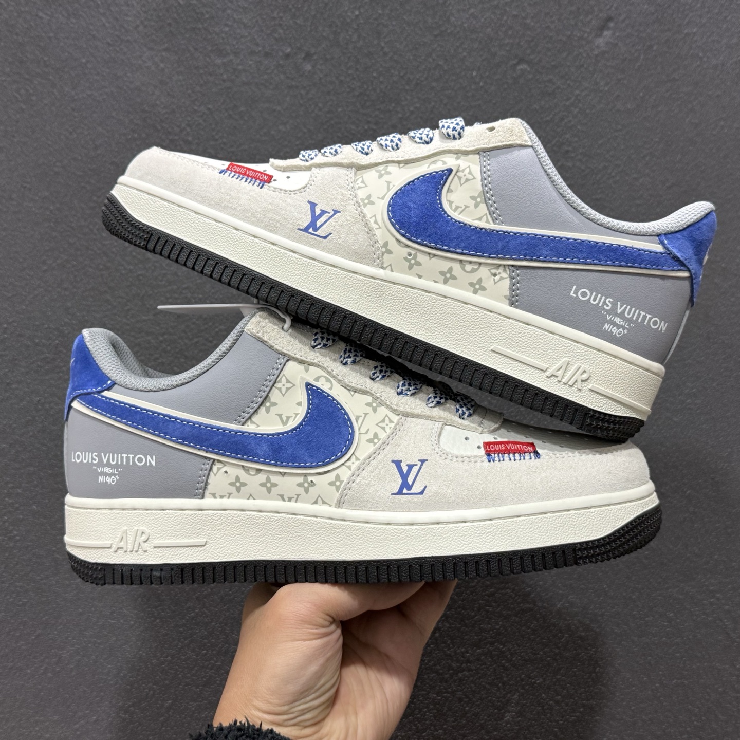 Nike Air Force 1 Low x Louis Vuitton 联名定制款 以经典纯白 Air Force 1 Low 为基底 鞋面融入浅灰色 KG6699-F09-Top High Quatity Cheap Sneakers Fashion Clothing Clothes Bags handbags Shoes of all Brand wholesale With The best Quality And Beautiful Price from China Factory Chinese suppliers wholesaler seller Nike Air Force 1 Low x Louis Vuitton 联名定制款 以经典纯白 Air Force 1 Low 为基底 鞋面融入浅灰色 KG6699-F09