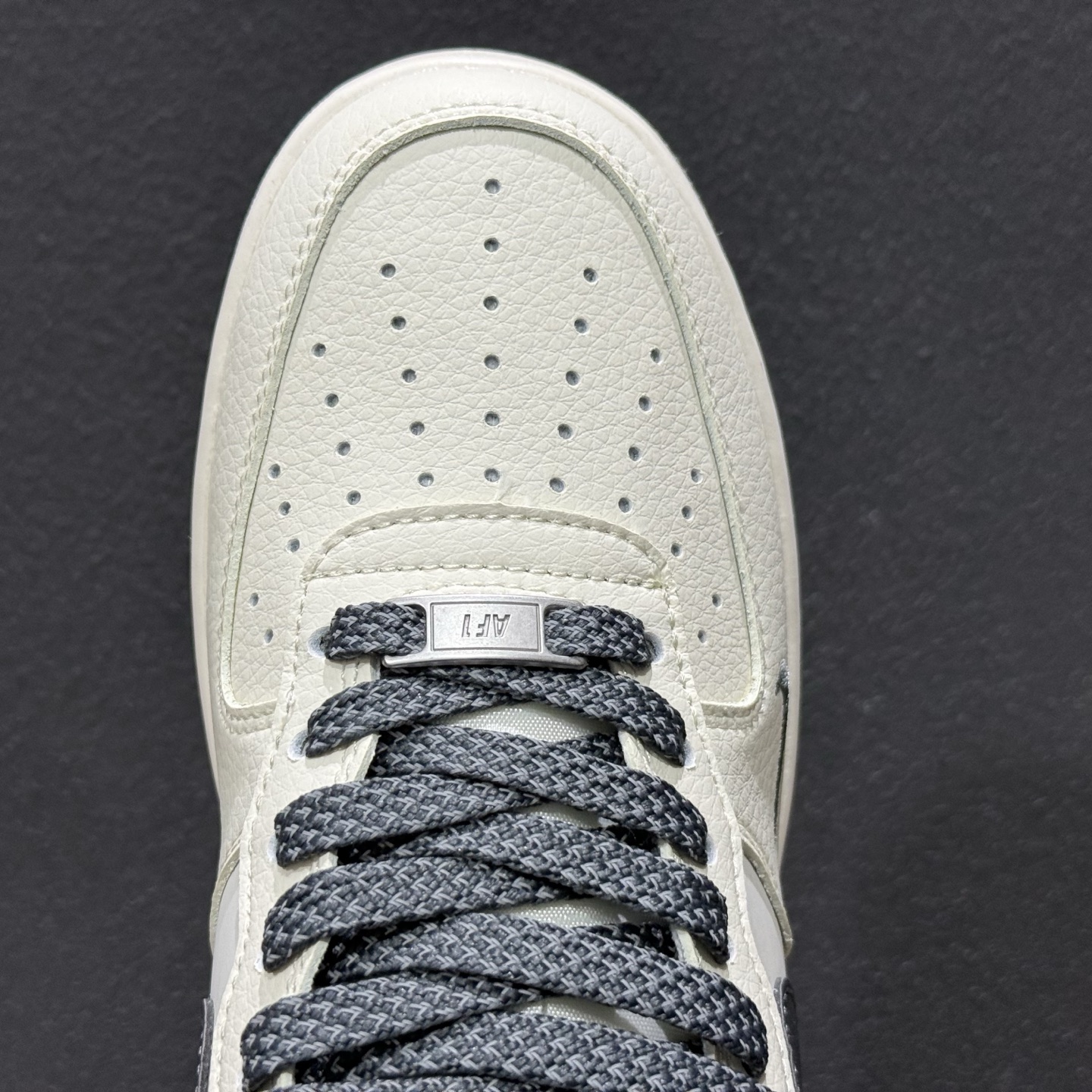 复古回潮 简约高级 AIR FORCE 1 米白深灰配色经典耐看 SM6668-119-Top High Quatity Cheap Sneakers Fashion Clothing Clothes Bags handbags Shoes of all Brand wholesale With The best Quality And Beautiful Price from China Factory Chinese suppliers wholesaler seller 复古回潮 简约高级 AIR FORCE 1 米白深灰配色经典耐看 SM6668-119