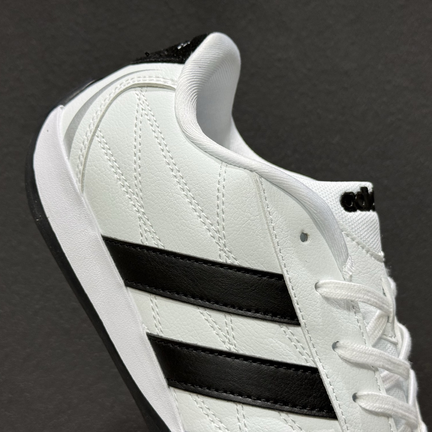 Adidas Originals Adiracer 2026 HQ9160 阿迪流运动防滑低帮休闲跑步鞋-Top High Quatity Cheap Sneakers Fashion Clothing Clothes Bags handbags Shoes of all Brand wholesale With The best Quality And Beautiful Price from China Factory Chinese suppliers wholesaler seller Adidas Originals Adiracer 2026 HQ9160 阿迪流运动防滑低帮休闲跑步鞋