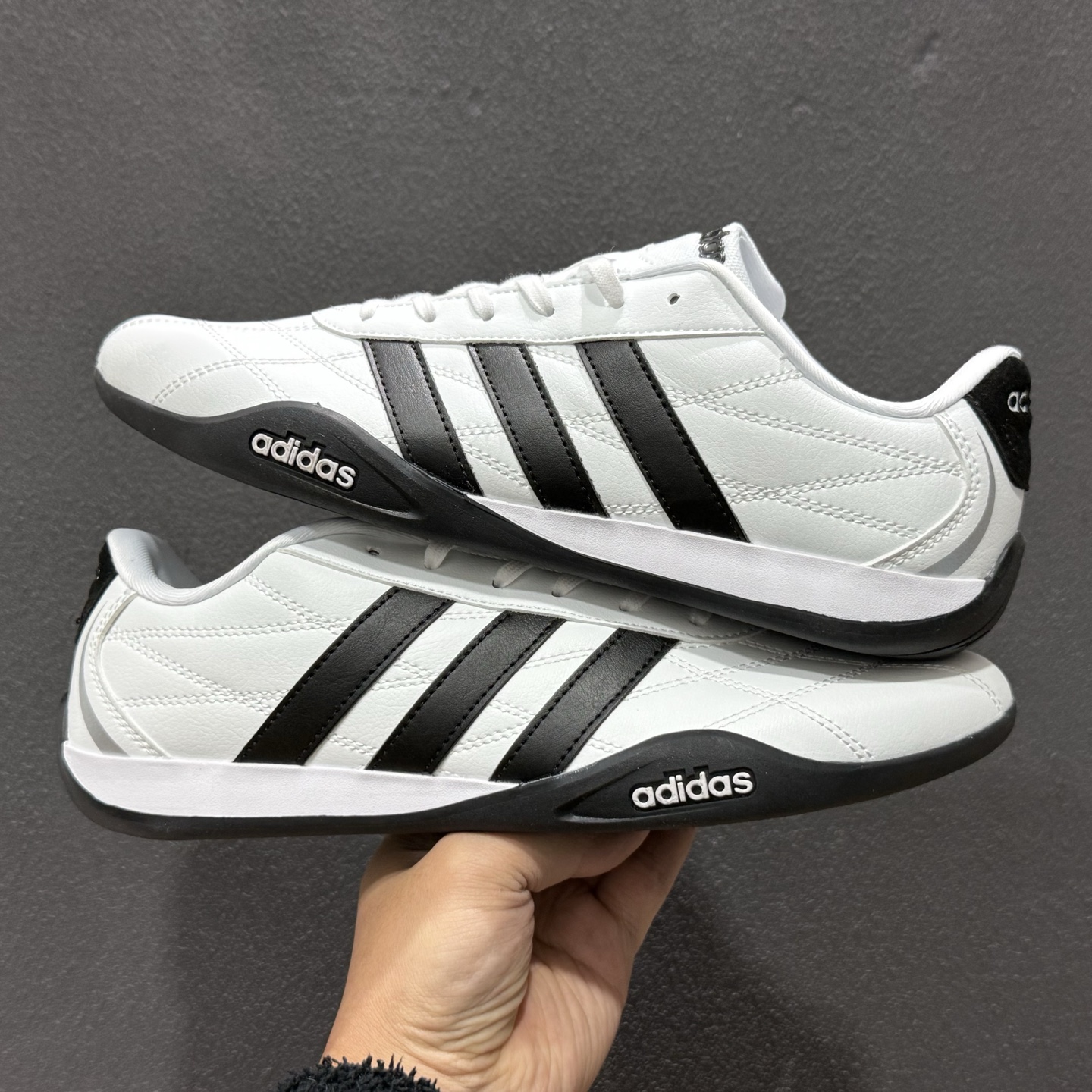 Adidas Originals Adiracer 2026 HQ9160 阿迪流运动防滑低帮休闲跑步鞋-Top High Quatity Cheap Sneakers Fashion Clothing Clothes Bags handbags Shoes of all Brand wholesale With The best Quality And Beautiful Price from China Factory Chinese suppliers wholesaler seller Adidas Originals Adiracer 2026 HQ9160 阿迪流运动防滑低帮休闲跑步鞋