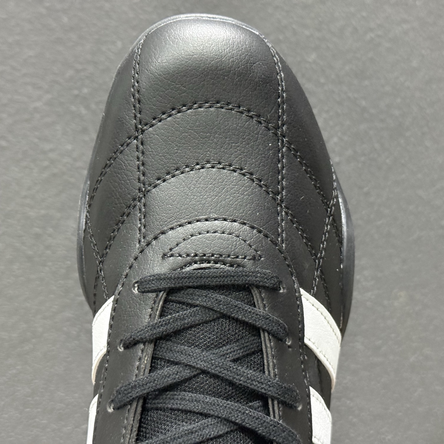 180 Adidas Originals Adiracer 2026 KI1466 阿迪流运动防滑低帮休闲跑步鞋-Chinese UA Cheap High Quatity Brand Clothes Bags handbags Sneakers wholesale wholesaler seller from China Factory suppliers Fashion Clothing Shoes best Quality Beautiful Price 180 Adidas Originals Adiracer 2026 KI1466 阿迪流运动防滑低帮休闲跑步鞋