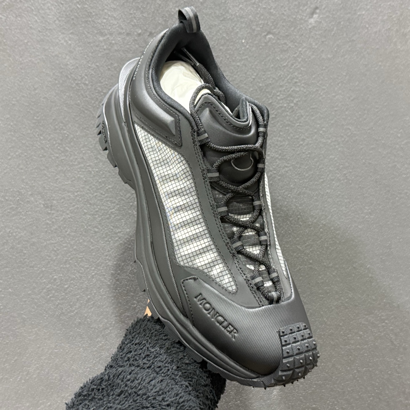 Trailgrip Lite Trainers 越野旅行2代系列低帮轻量户外登山运动鞋2519101-Top High Quatity Cheap Sneakers Fashion Clothing Clothes Bags handbags Shoes of all Brand wholesale With The best Quality And Beautiful Price from China Factory Chinese suppliers wholesaler seller Trailgrip Lite Trainers 越野旅行2代系列低帮轻量户外登山运动鞋2519101