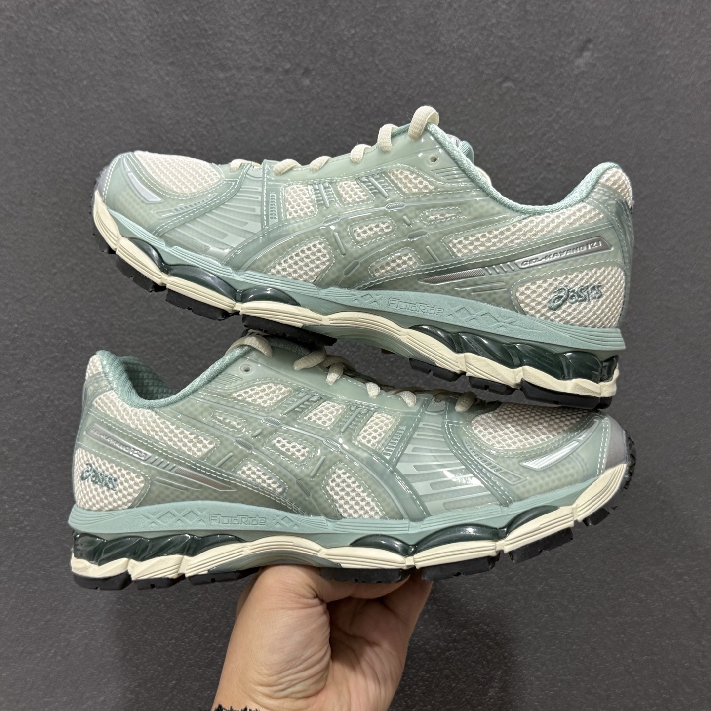 280 Asics GelNimbus 12.1 亚瑟士复古透气休闲鞋缓震男子耐磨跑步鞋 1203A675-100