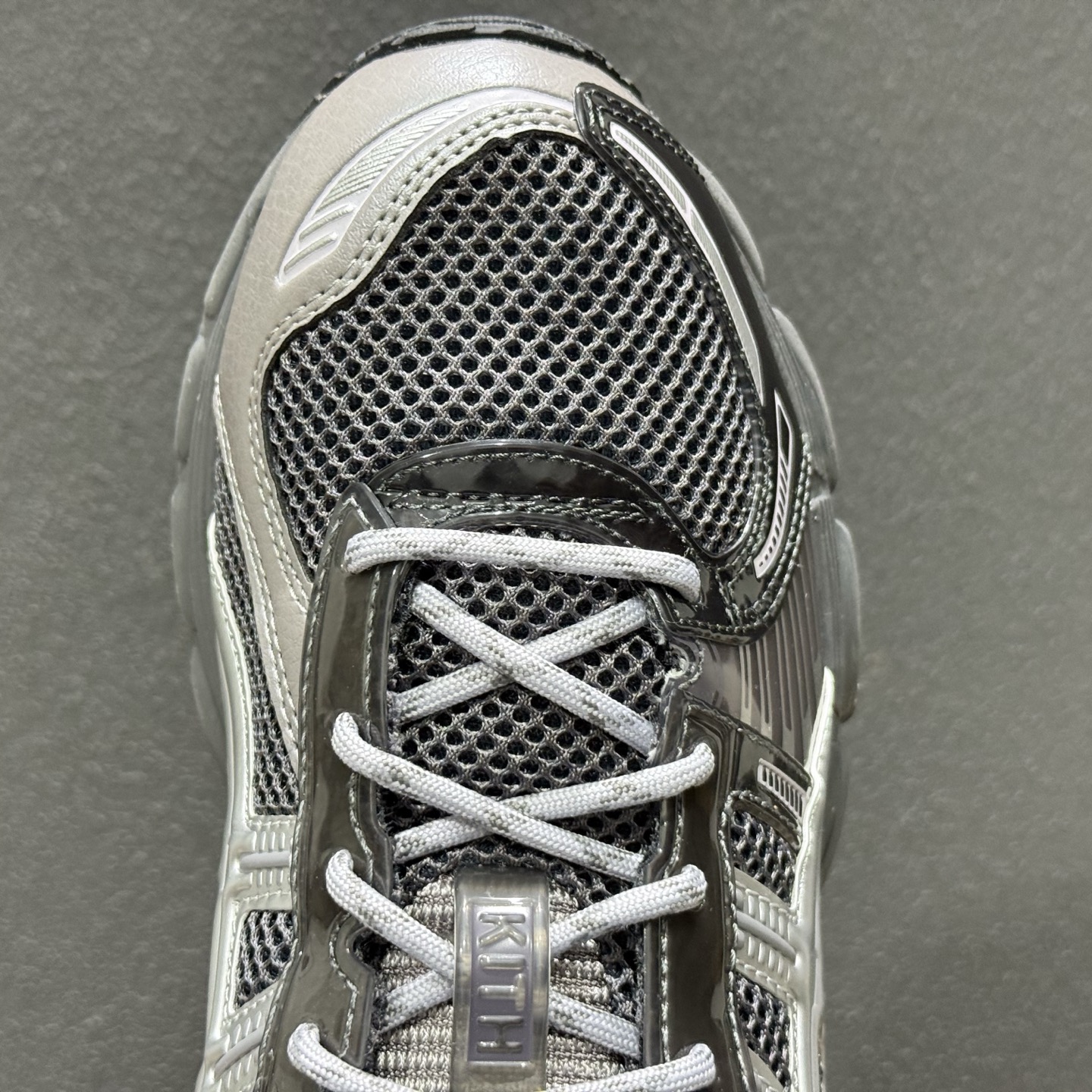 Asics GelNimbus 12.1 亚瑟士复古透气休闲鞋缓震男子耐磨跑步鞋 1203A930-020-Chinese wholesaler seller Clothes Bags handbags wholesale Shoes High Quatity wholesaler seller Cheap Sneakers from China Factory Chinese suppliers china wholesale clothing wholesaler seller Asics GelNimbus 12.1 亚瑟士复古透气休闲鞋缓震男子耐磨跑步鞋 1203A930-020