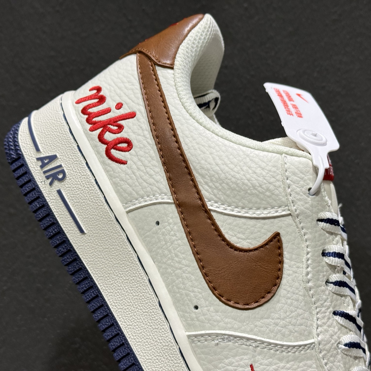 260 SC版Nike Air Force 1'07 Low 奶白棕红 空军一号低帮休闲板鞋 NH0601-541-Chinese UA Cheap High Quatity Brand Clothes Bags handbags Sneakers wholesale wholesaler seller from China Factory suppliers Fashion Clothing Shoes best Quality Beautiful Price 260 SC版Nike Air Force 1'07 Low 奶白棕红 空军一号低帮休闲板鞋 NH0601-541