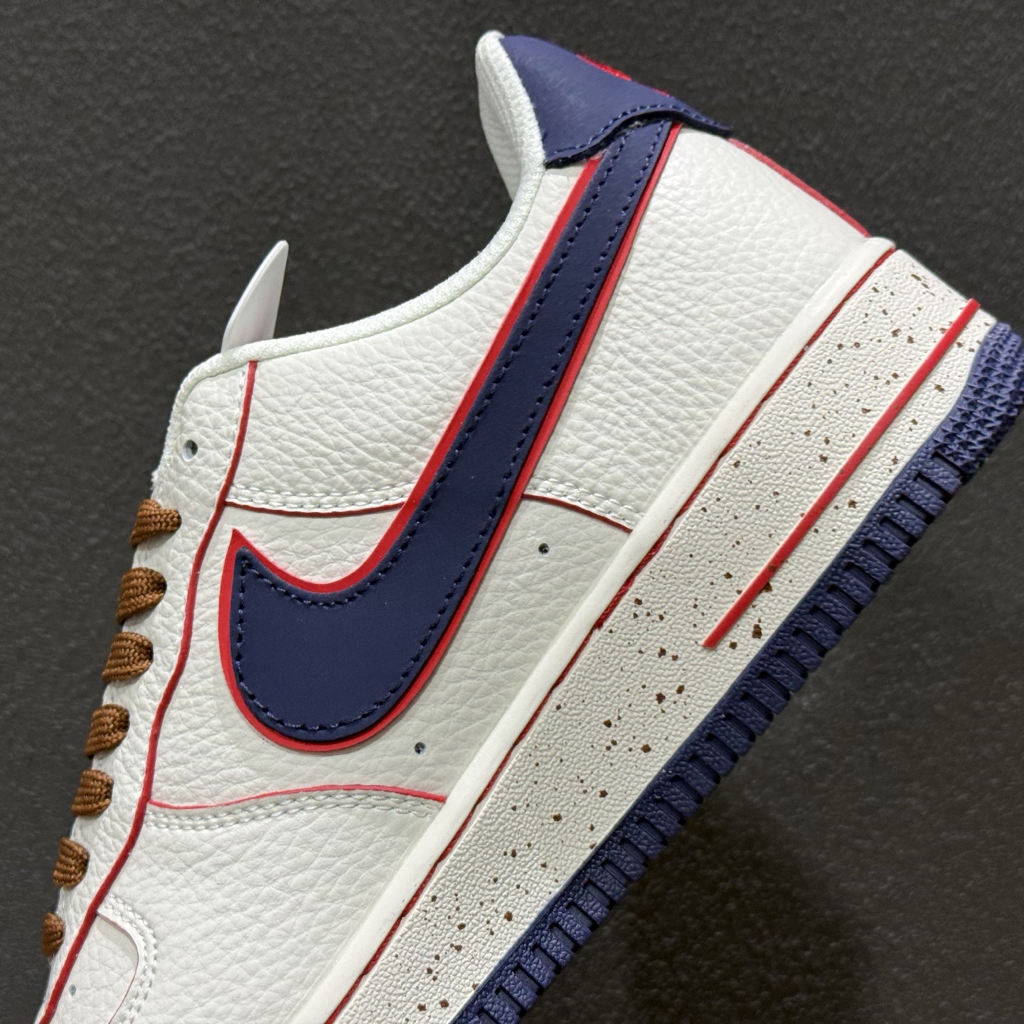 SC版Nike Air Force 1'07 Low 奶白蓝红斑点 空军一号低帮休闲板鞋 NH0601-545-Chinese wholesaler seller Clothes Bags handbags wholesale Shoes High Quatity wholesaler seller Cheap Sneakers from China Factory Chinese suppliers china wholesale clothing wholesaler seller SC版Nike Air Force 1'07 Low 奶白蓝红斑点 空军一号低帮休闲板鞋 NH0601-545