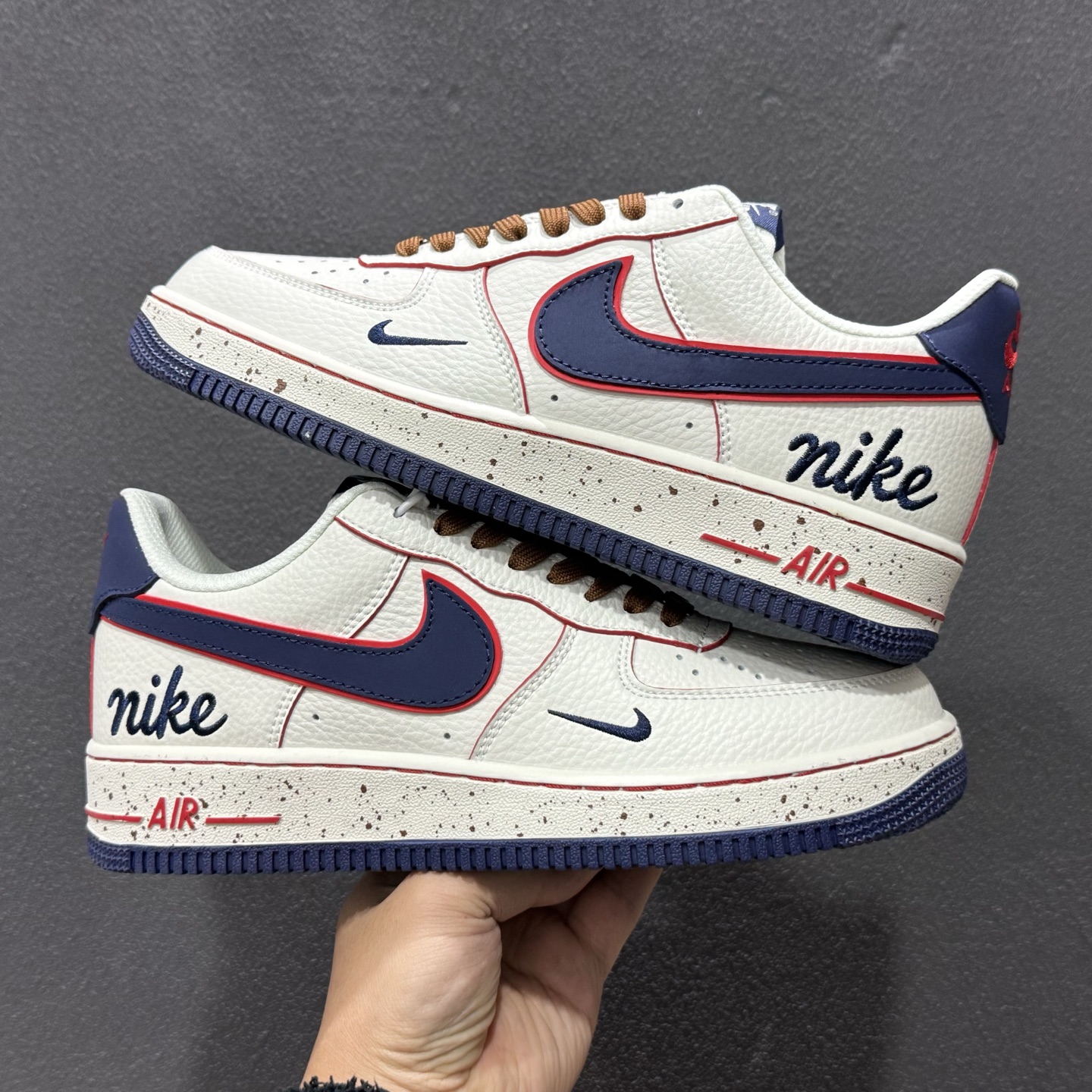 SC版Nike Air Force 1'07 Low 奶白蓝红斑点 空军一号低帮休闲板鞋 NH0601-545-Chinese wholesaler seller Clothes Bags handbags wholesale Shoes High Quatity wholesaler seller Cheap Sneakers from China Factory Chinese suppliers china wholesale clothing wholesaler seller SC版Nike Air Force 1'07 Low 奶白蓝红斑点 空军一号低帮休闲板鞋 NH0601-545