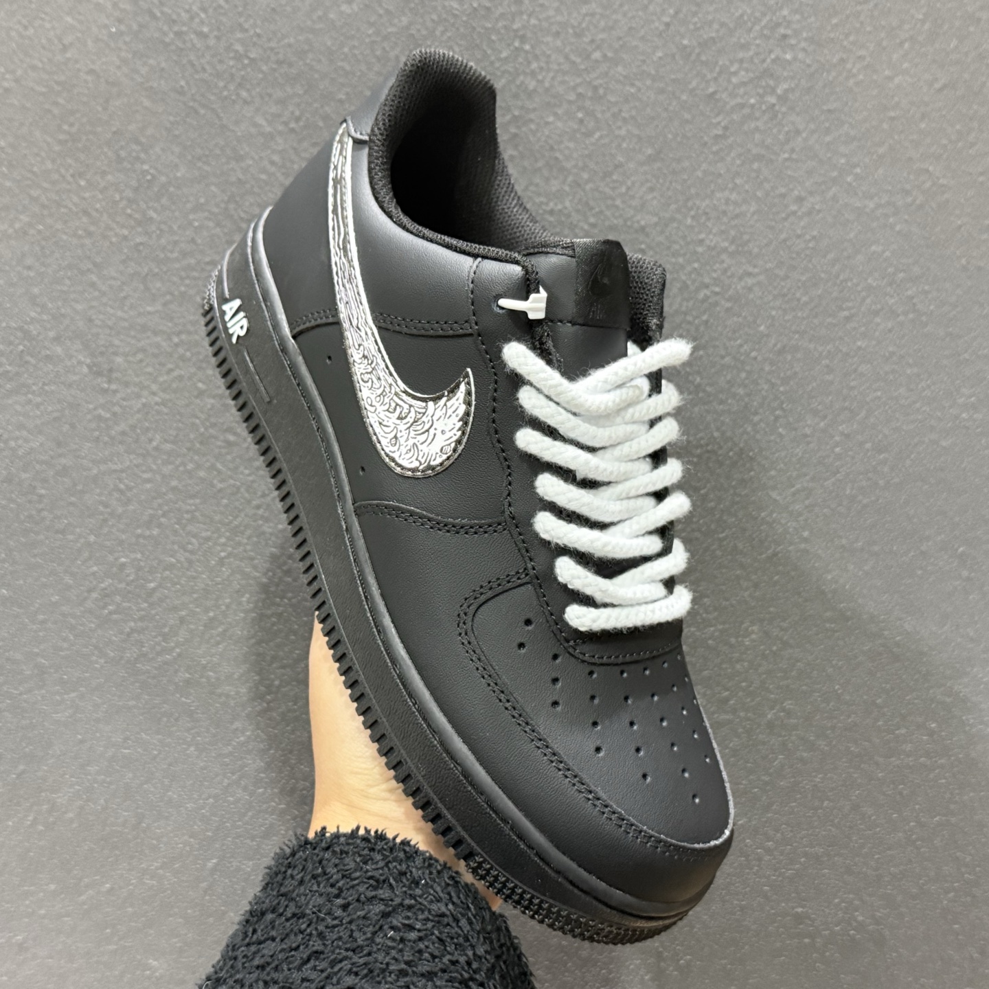 260 Nike Air Force 1'07 Low 二次元主题 黑纹勾 空军一号低帮休闲板鞋 ZH0316-123