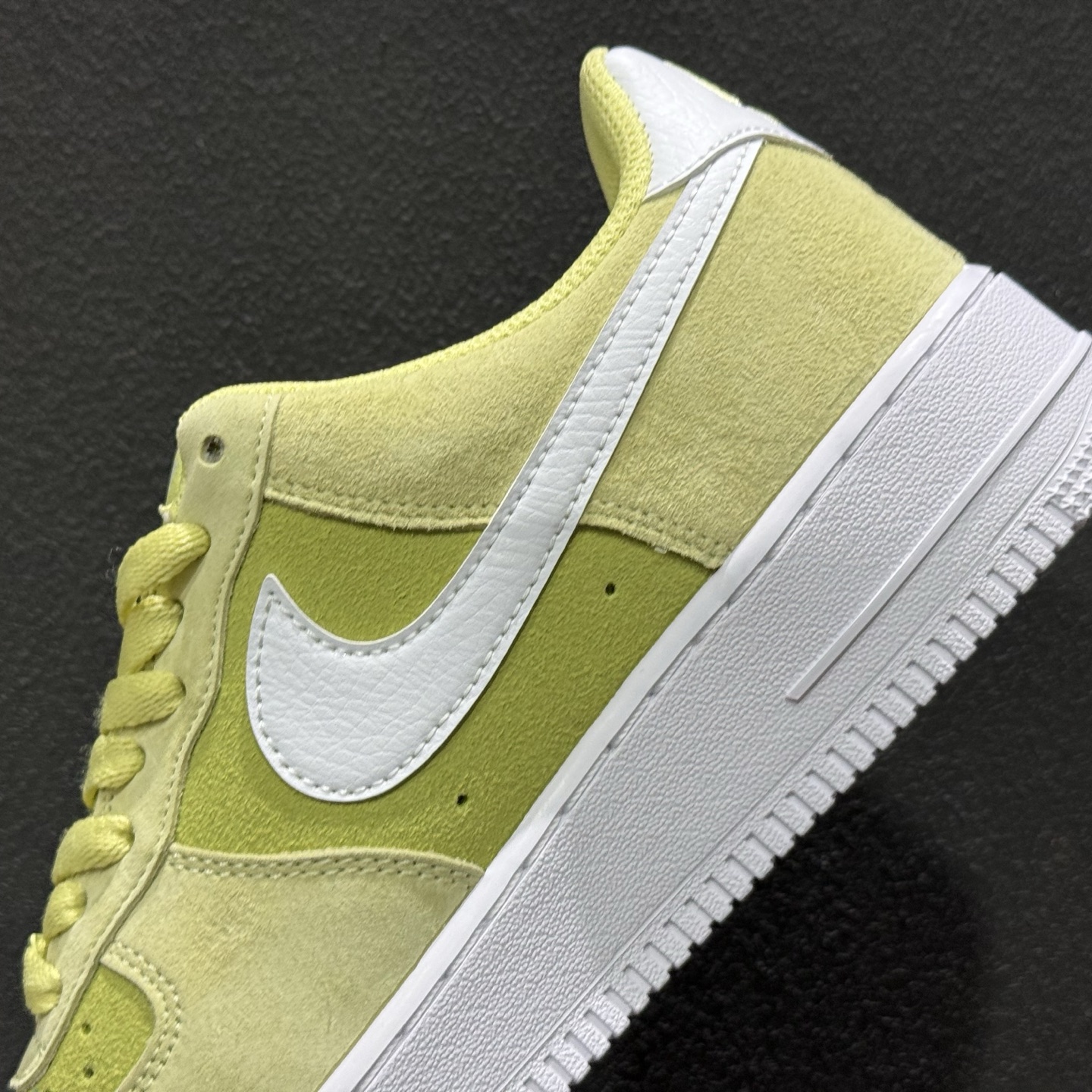 Nike Air Force 1'07 Low 空军一号低帮休闲板鞋 IQ9964-300