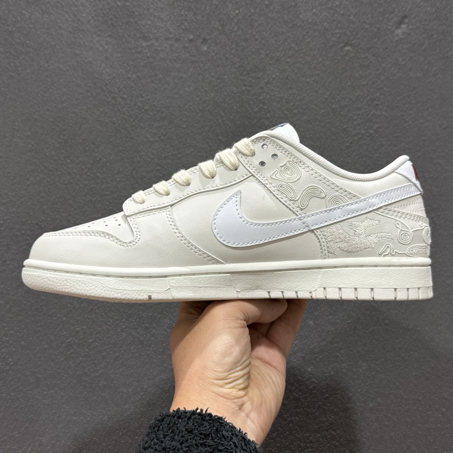 Nike SB Dunk Low 马年限定 低帮休闲滑板鞋 WW1228-174-Top High Quatity Cheap Sneakers Fashion Clothing Clothes Bags handbags Shoes of all Brand wholesale With The best Quality And Beautiful Price from China Factory Chinese suppliers wholesaler seller Nike SB Dunk Low 马年限定 低帮休闲滑板鞋 WW1228-174