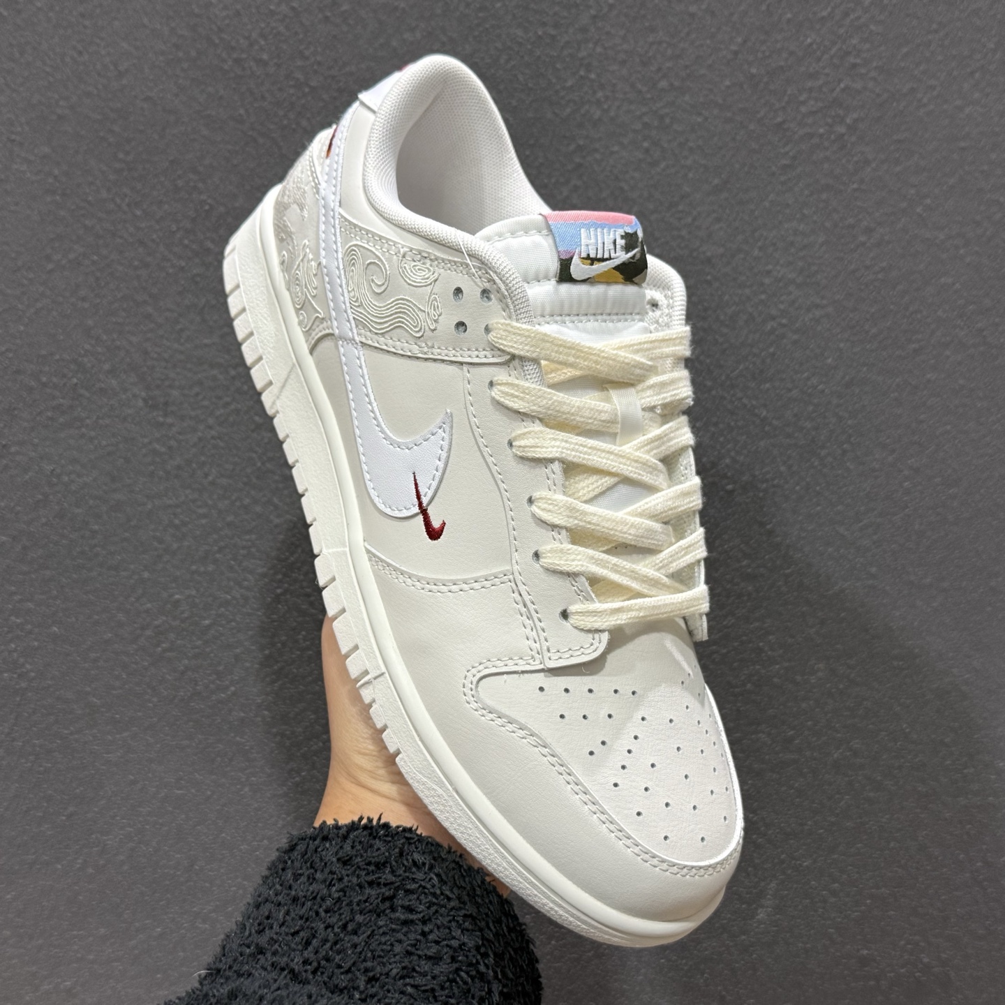 Nike SB Dunk Low 马年限定 低帮休闲滑板鞋 WW1228-174-Top High Quatity Cheap Sneakers Fashion Clothing Clothes Bags handbags Shoes of all Brand wholesale With The best Quality And Beautiful Price from China Factory Chinese suppliers wholesaler seller Nike SB Dunk Low 马年限定 低帮休闲滑板鞋 WW1228-174
