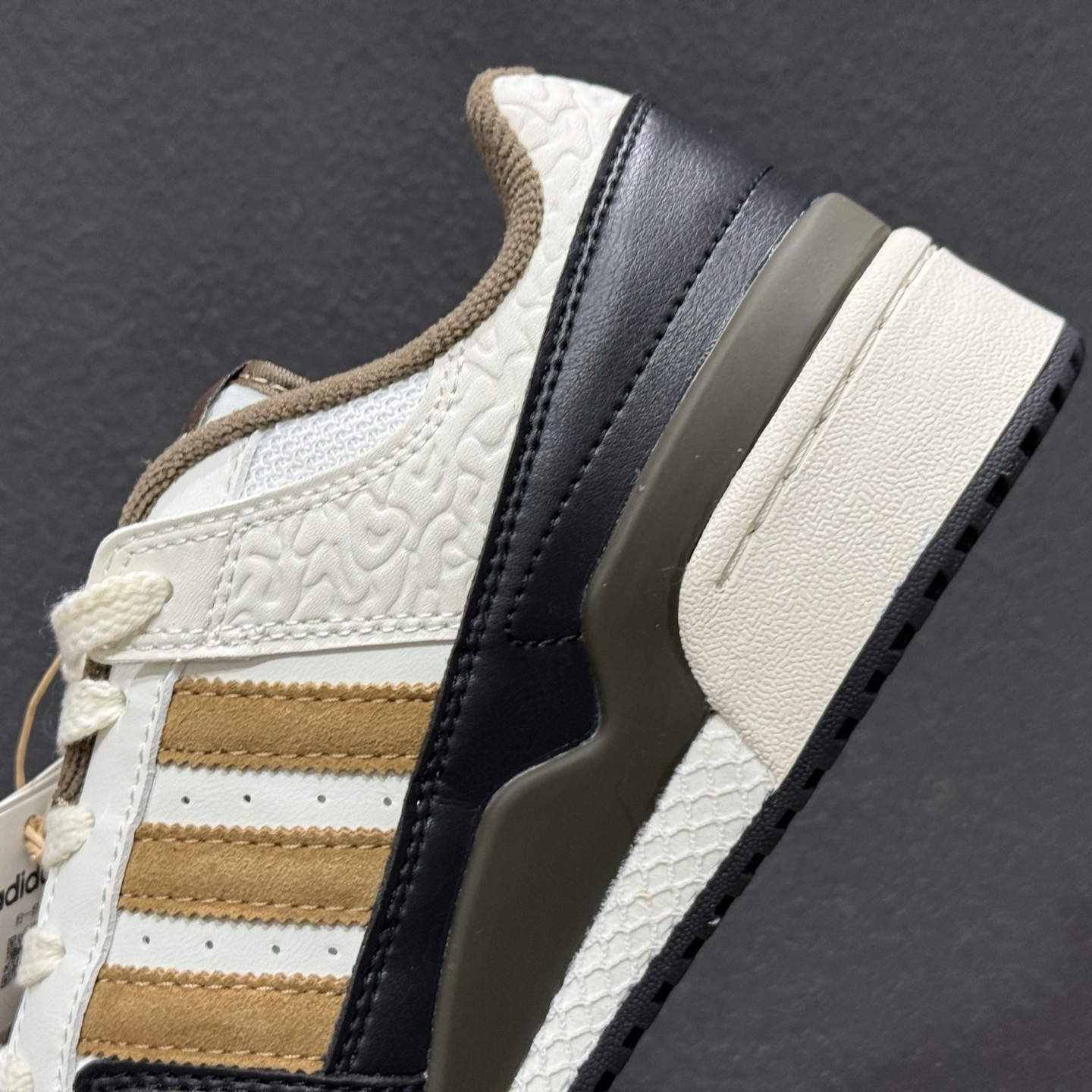 Adidas Forum Low CL 阿迪达斯 三叶草 经典复古 低帮运动休闲鞋 JQ8734-262-Top High Quatity Cheap Sneakers Fashion Clothing Clothes Bags handbags Shoes of all Brand wholesale With The best Quality And Beautiful Price from China Factory Chinese suppliers wholesaler seller Adidas Forum Low CL 阿迪达斯 三叶草 经典复古 低帮运动休闲鞋 JQ8734-262