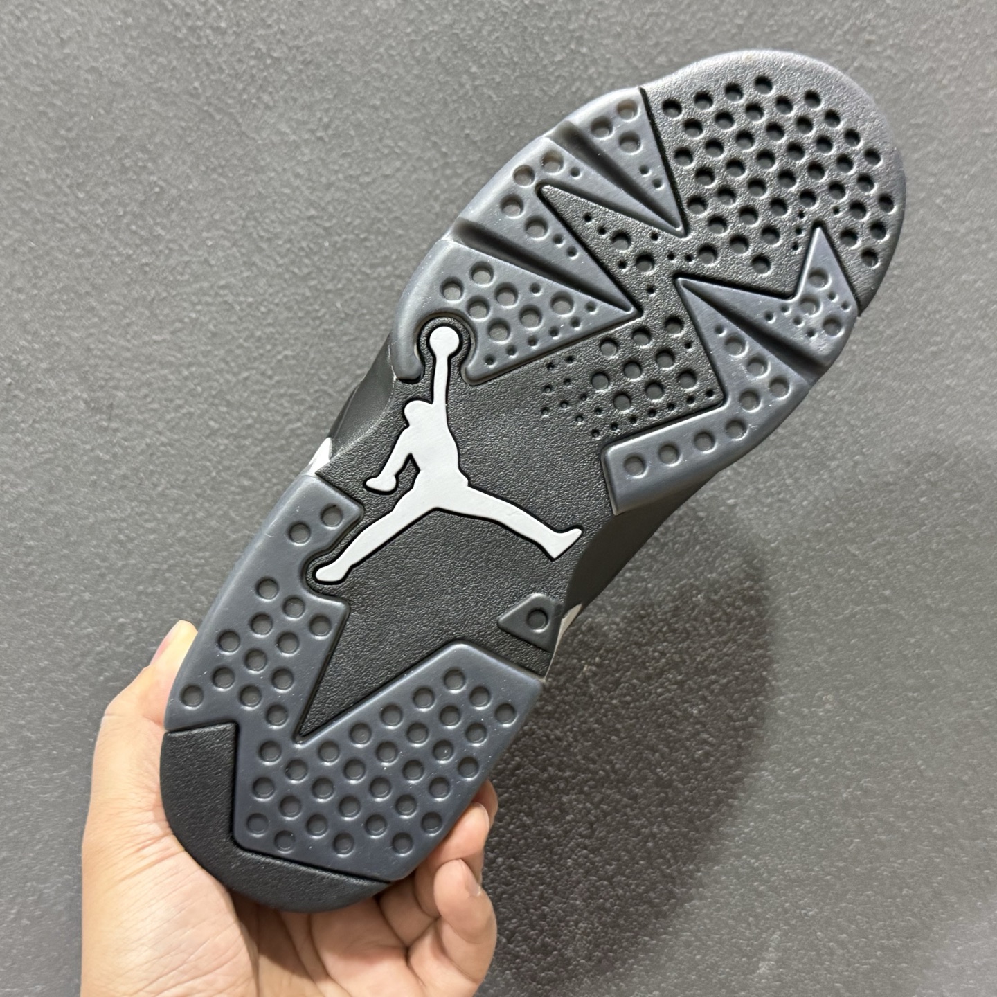 原装级别 原装毒版本 Air Jordan 6 “Cap & Gown” 酷黑色 IR2266-010-Top High Quatity Cheap Sneakers Fashion Clothing Clothes Bags handbags Shoes of all Brand wholesale With The best Quality And Beautiful Price from China Factory Chinese suppliers wholesaler seller 原装级别 原装毒版本 Air Jordan 6 “Cap & Gown” 酷黑色 IR2266-010