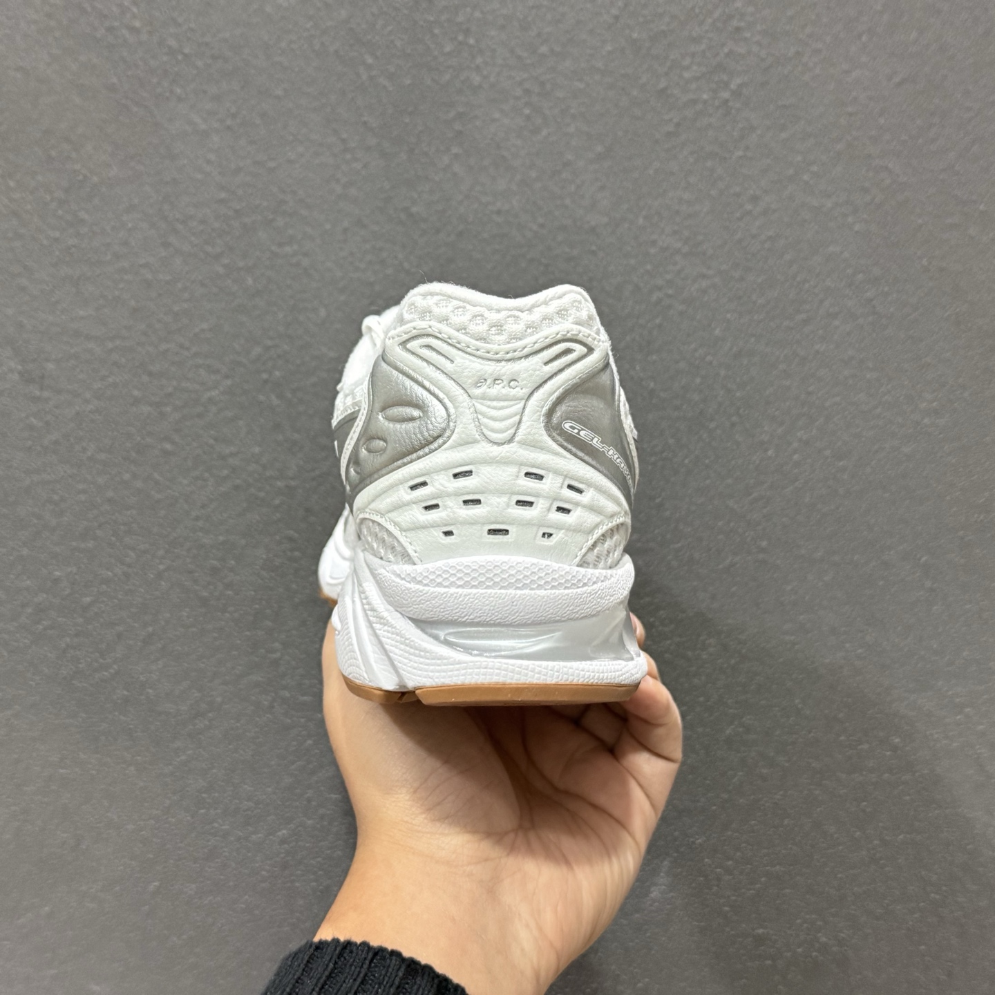 260 Asics Gel-Kayano 14 亚瑟士运动休闲透气专业跑鞋 1203A727-100