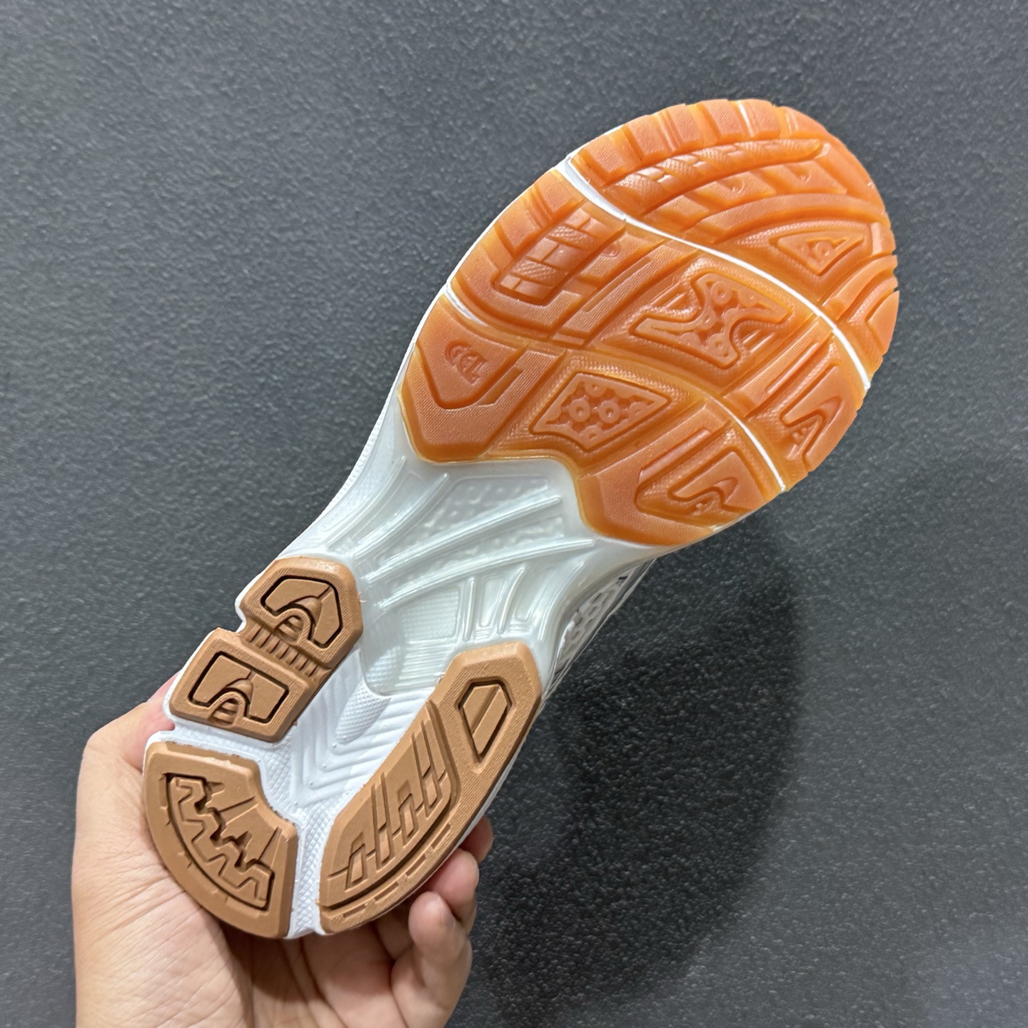 260 Asics Gel-Kayano 14 亚瑟士运动休闲透气专业跑鞋 1203A727-100