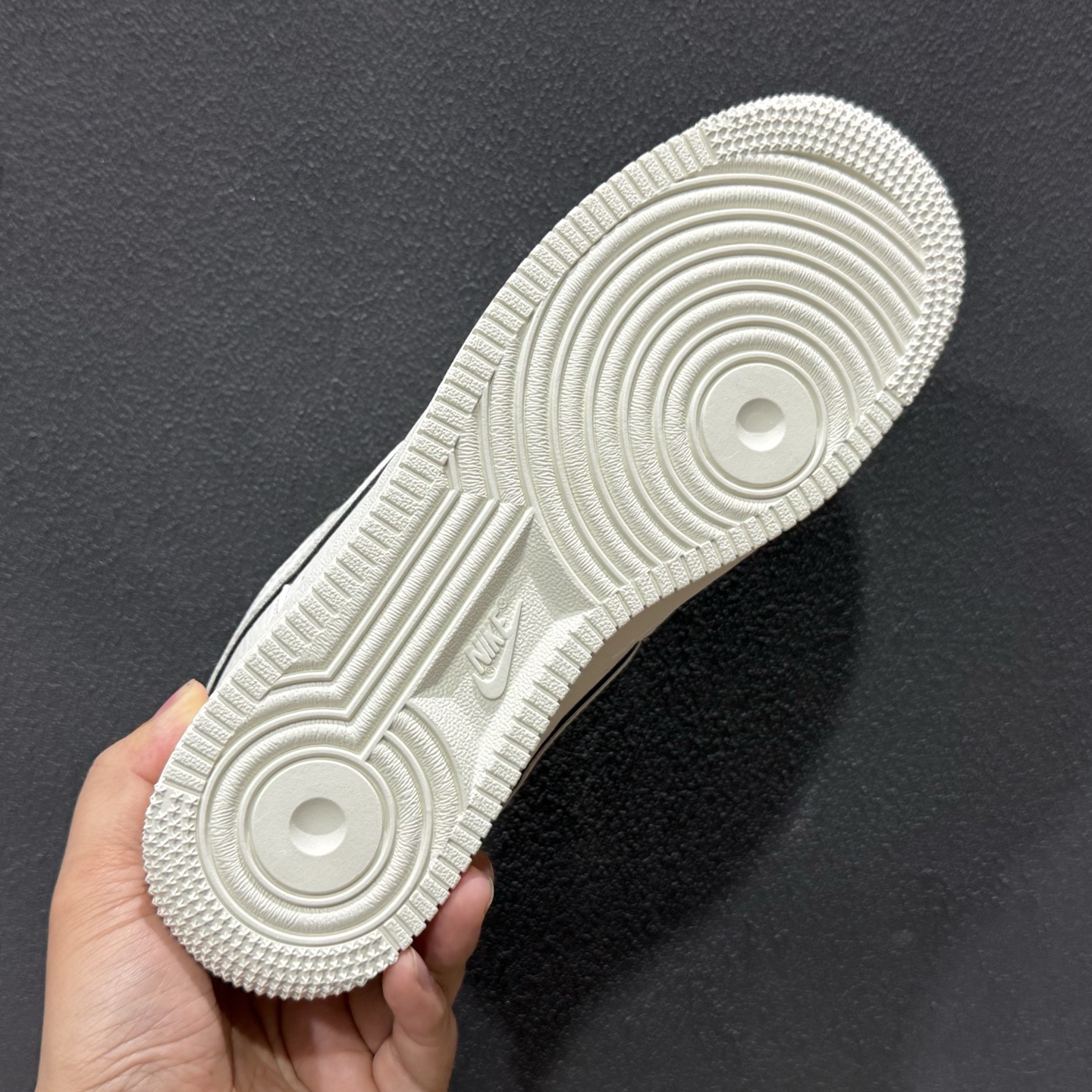 260 Nike Air Force 1 Low 米黑 MM5288-072