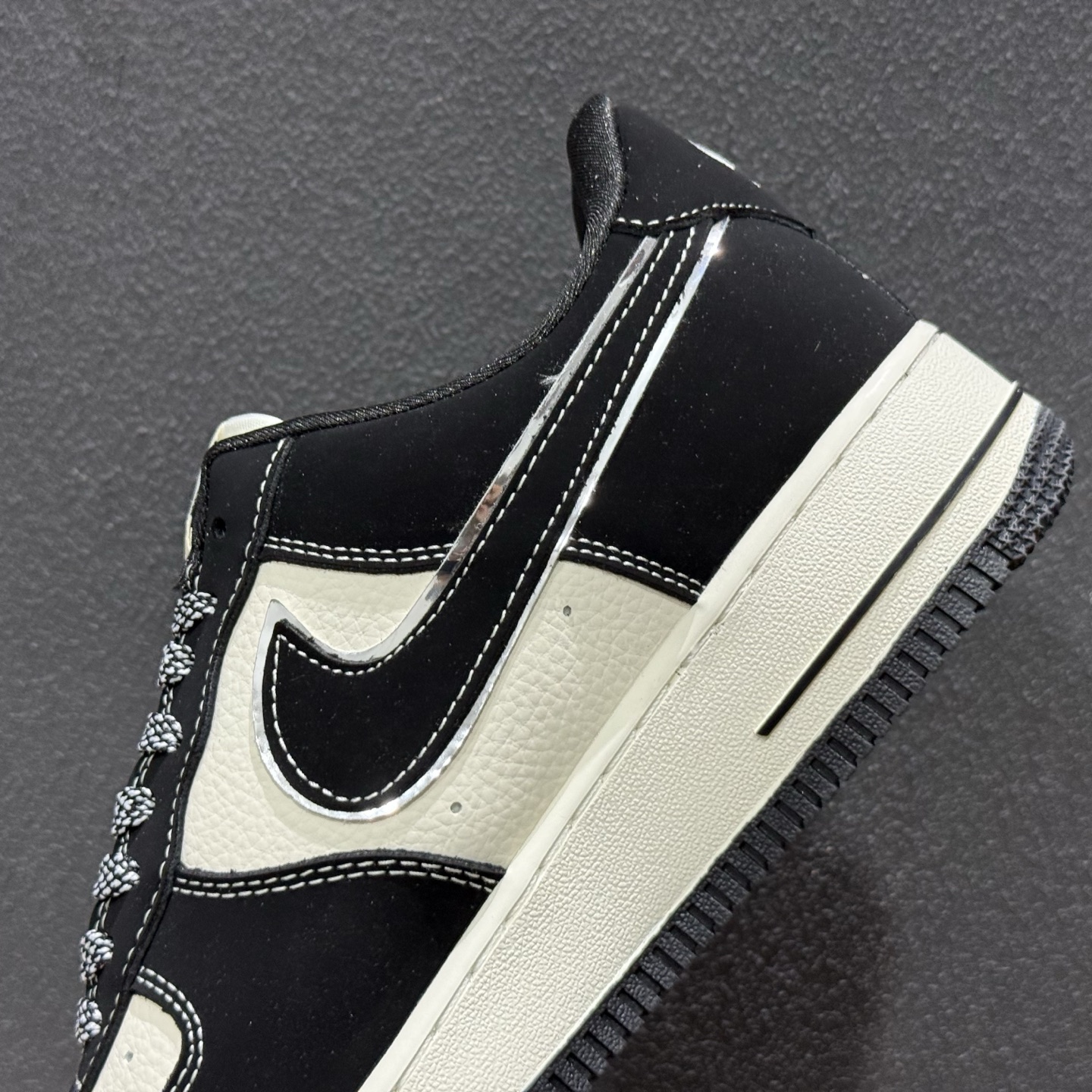 260 Nike Air Force 1 Low 猿人头联名 DW8806-003-Chinese UA Cheap High Quatity Brand Clothes Bags handbags Sneakers wholesale wholesaler seller from China Factory suppliers Fashion Clothing Shoes best Quality Beautiful Price 260 Nike Air Force 1 Low 猿人头联名 DW8806-003