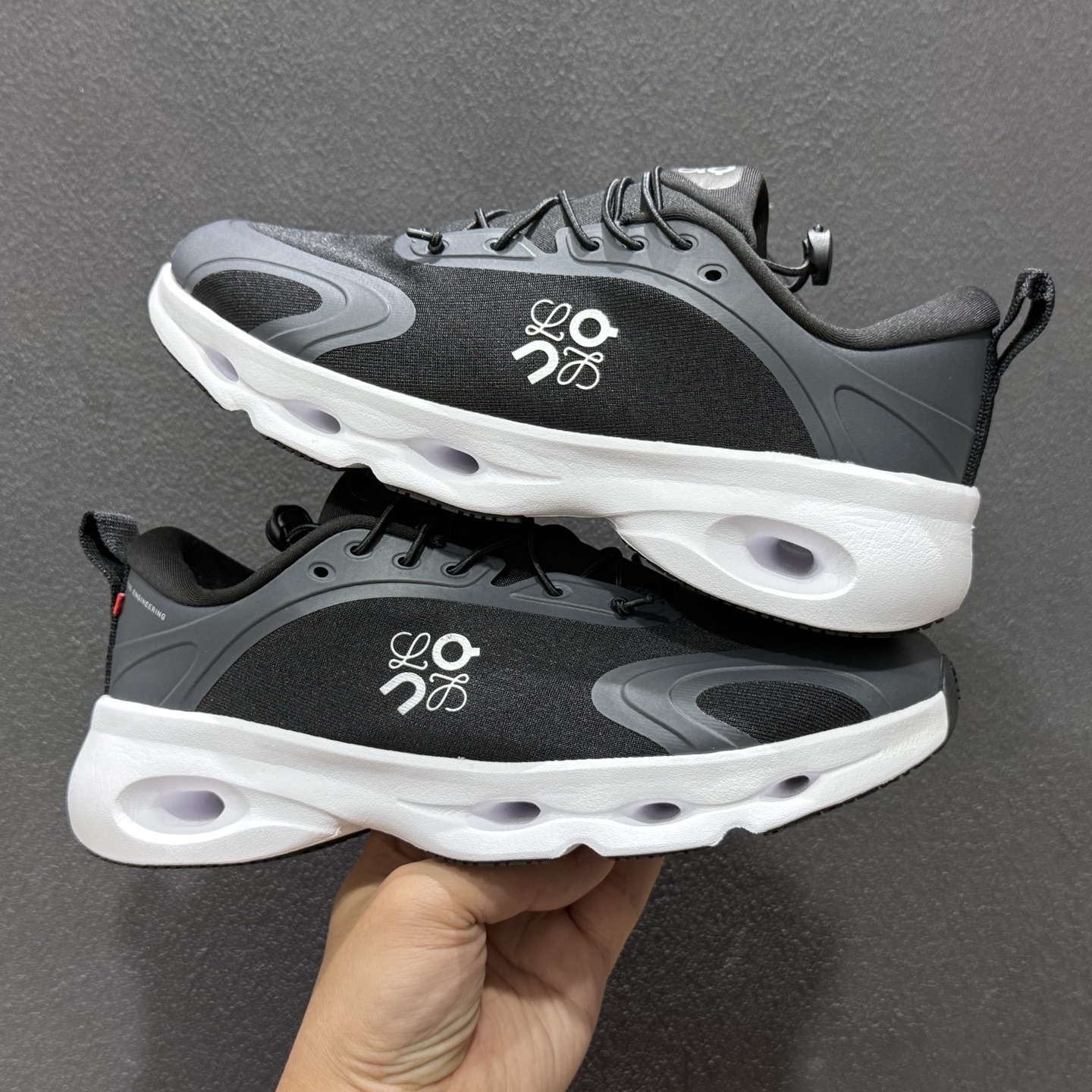 200 Cloudswift 4 低帮跑步鞋 尺码36-45带半码 3MF1013