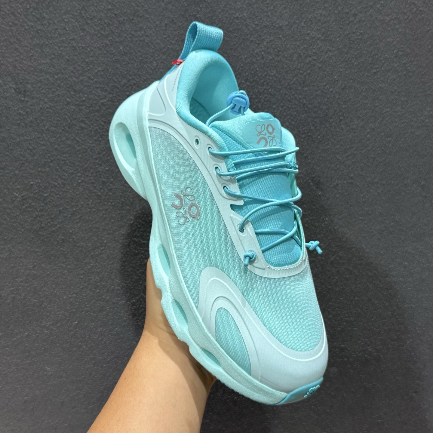 200 Cloudswift 4 低帮跑步鞋 尺码36-45带半码 3MF1013-Chinese UA Cheap High Quatity Brand Clothes Bags handbags Sneakers wholesale wholesaler seller from China Factory suppliers Fashion Clothing Shoes best Quality Beautiful Price 200 Cloudswift 4 低帮跑步鞋 尺码36-45带半码 3MF1013