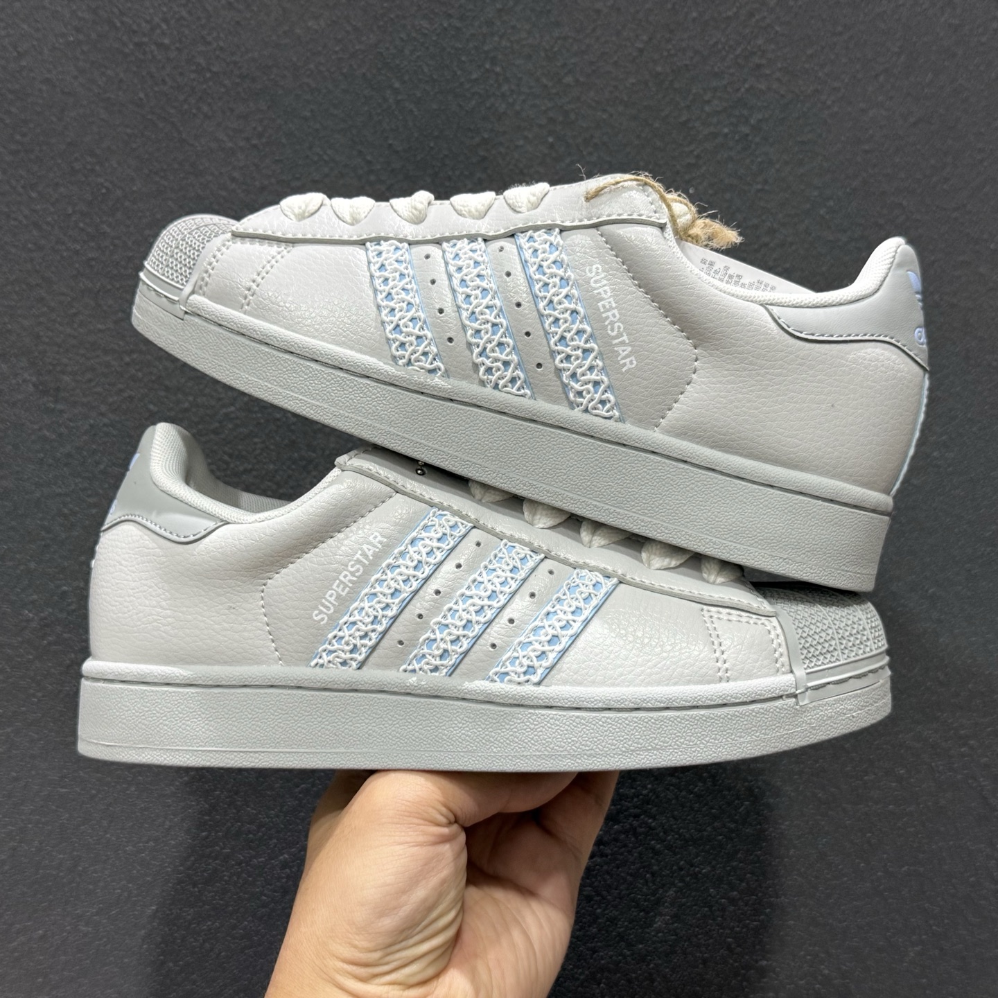 180 adidas originals Superstar 2 简约经典 舒适时尚 复古板鞋 男女同款 灰色 JQ8729