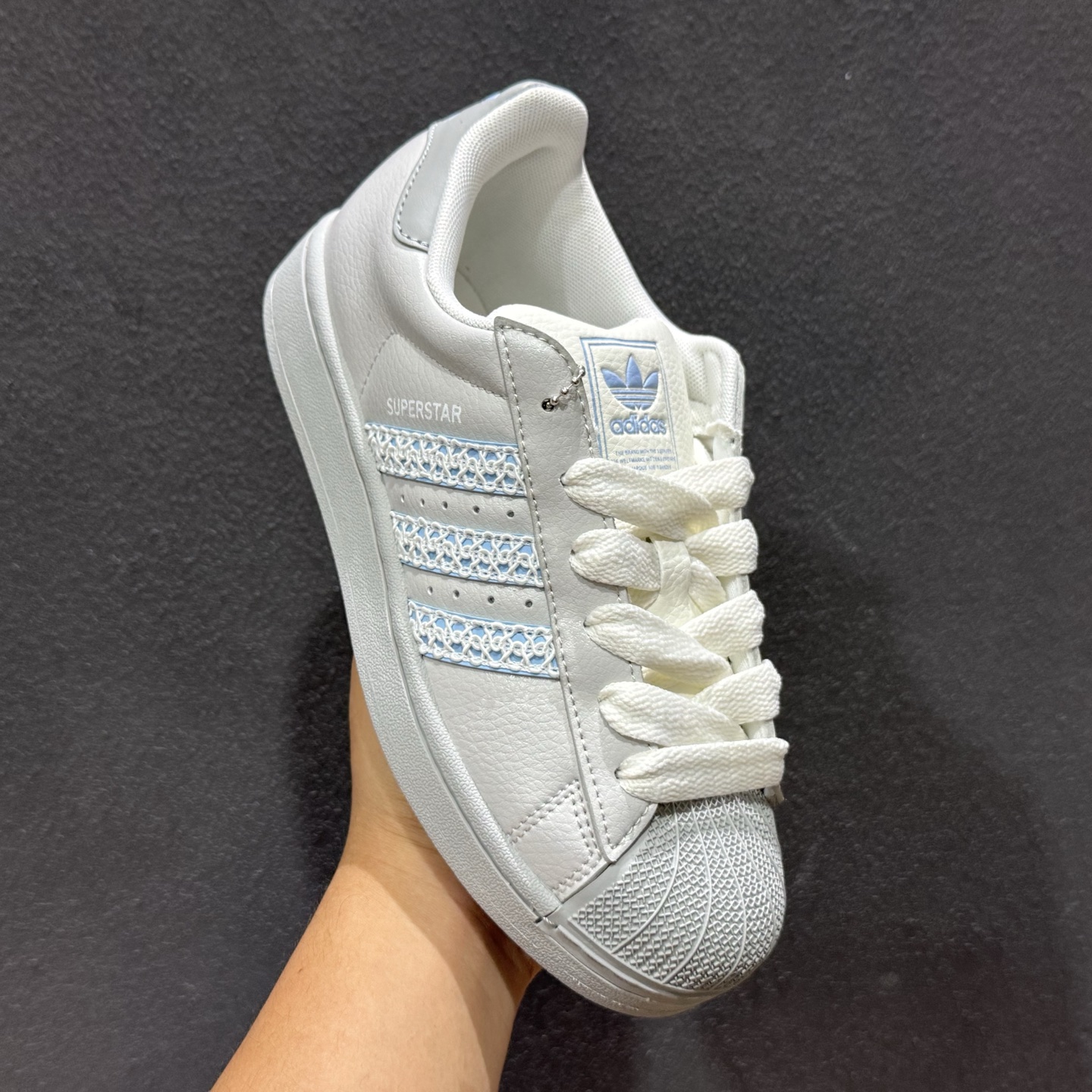 180 adidas originals Superstar 2 简约经典 舒适时尚 复古板鞋 男女同款 灰色 JQ8729
