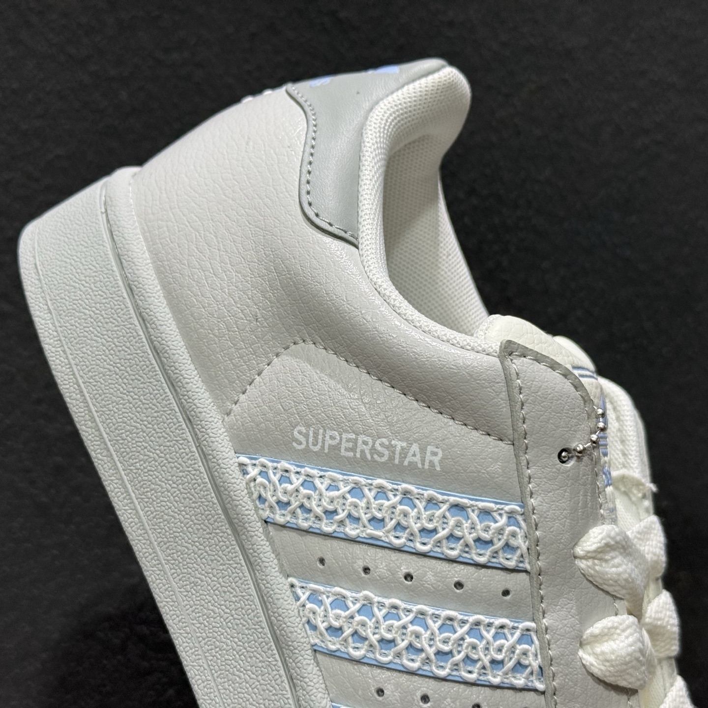 180 adidas originals Superstar 2 简约经典 舒适时尚 复古板鞋 男女同款 灰色 JQ8729