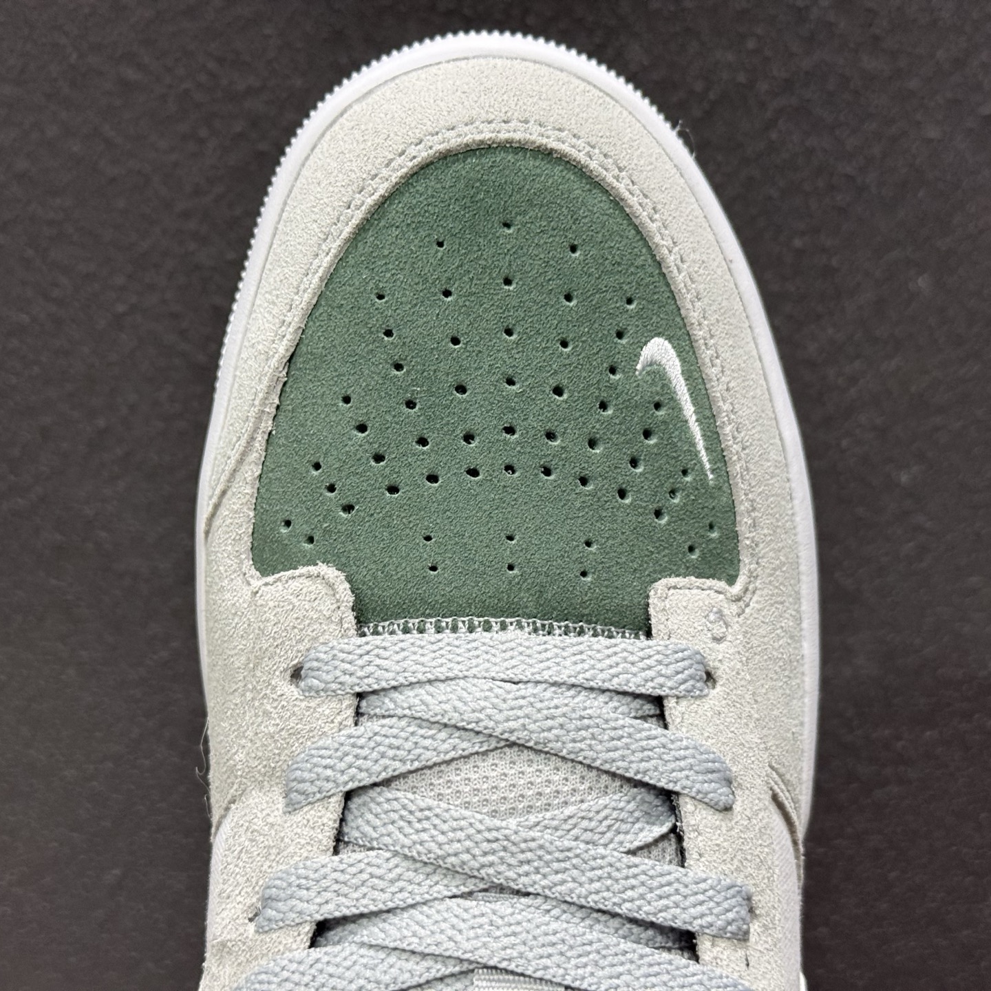 150 新款出货 原装 NK NK SB Force 58 耐克简版复古滑板鞋 DV5477-105-Chinese UA Cheap High Quatity Brand Clothes Bags handbags Sneakers wholesale wholesaler seller from China Factory suppliers Fashion Clothing Shoes best Quality Beautiful Price 150 新款出货 原装 NK NK SB Force 58 耐克简版复古滑板鞋 DV5477-105
